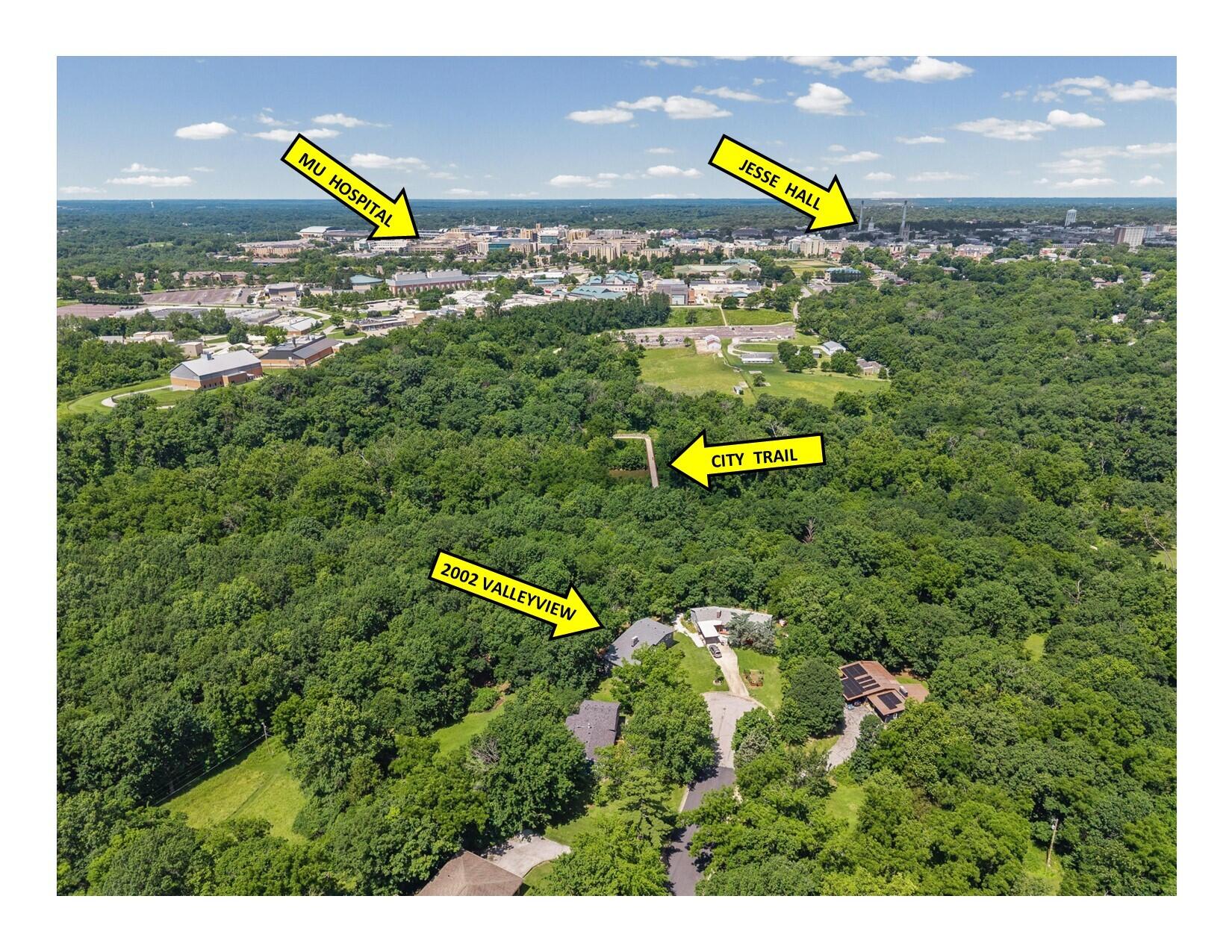 2002 Valleyview Rd Property Photo 4