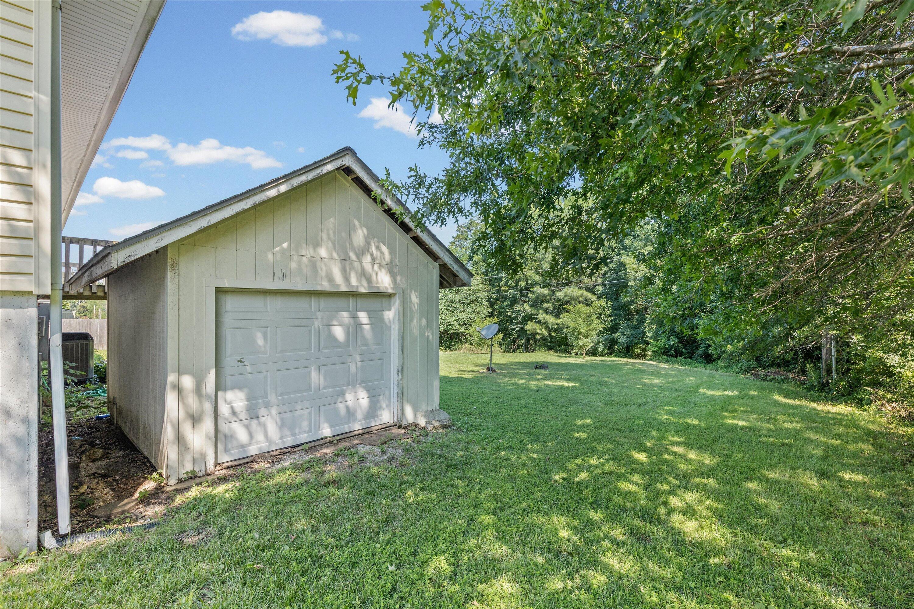 2709 Pine Dr Property Photo 25