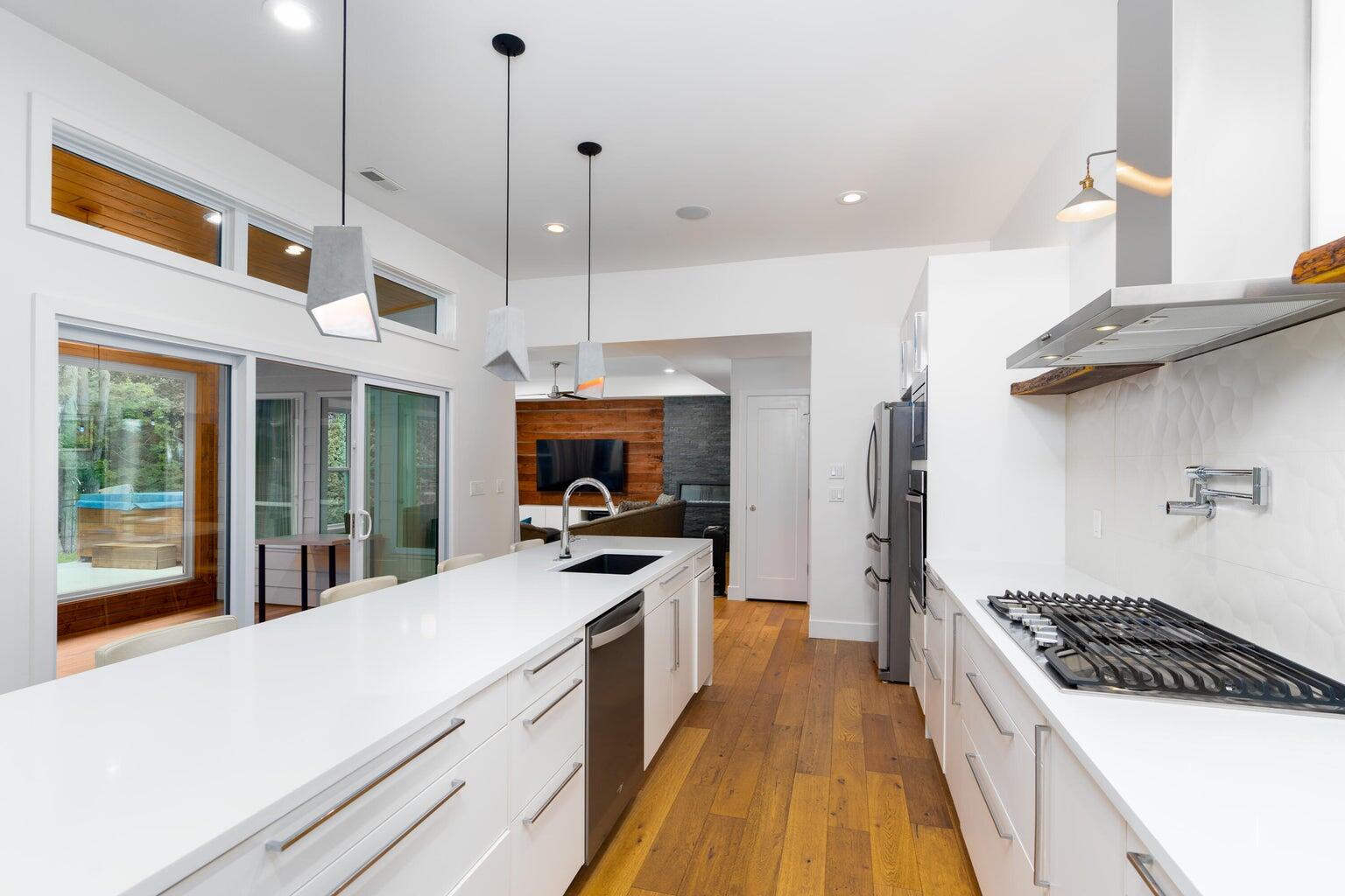 609 Black Wolf Property Photo 4