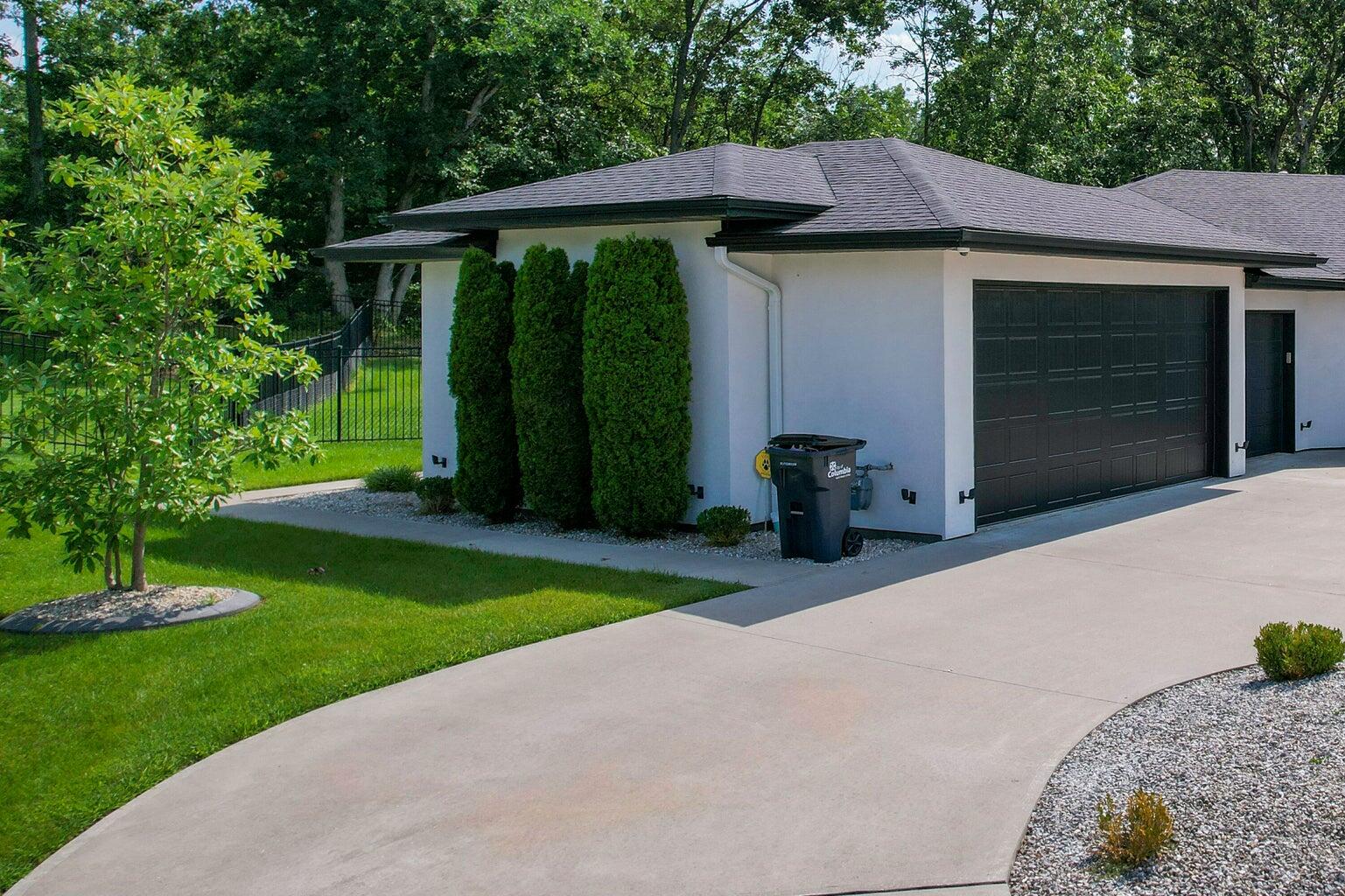 609 Black Wolf Property Photo 23