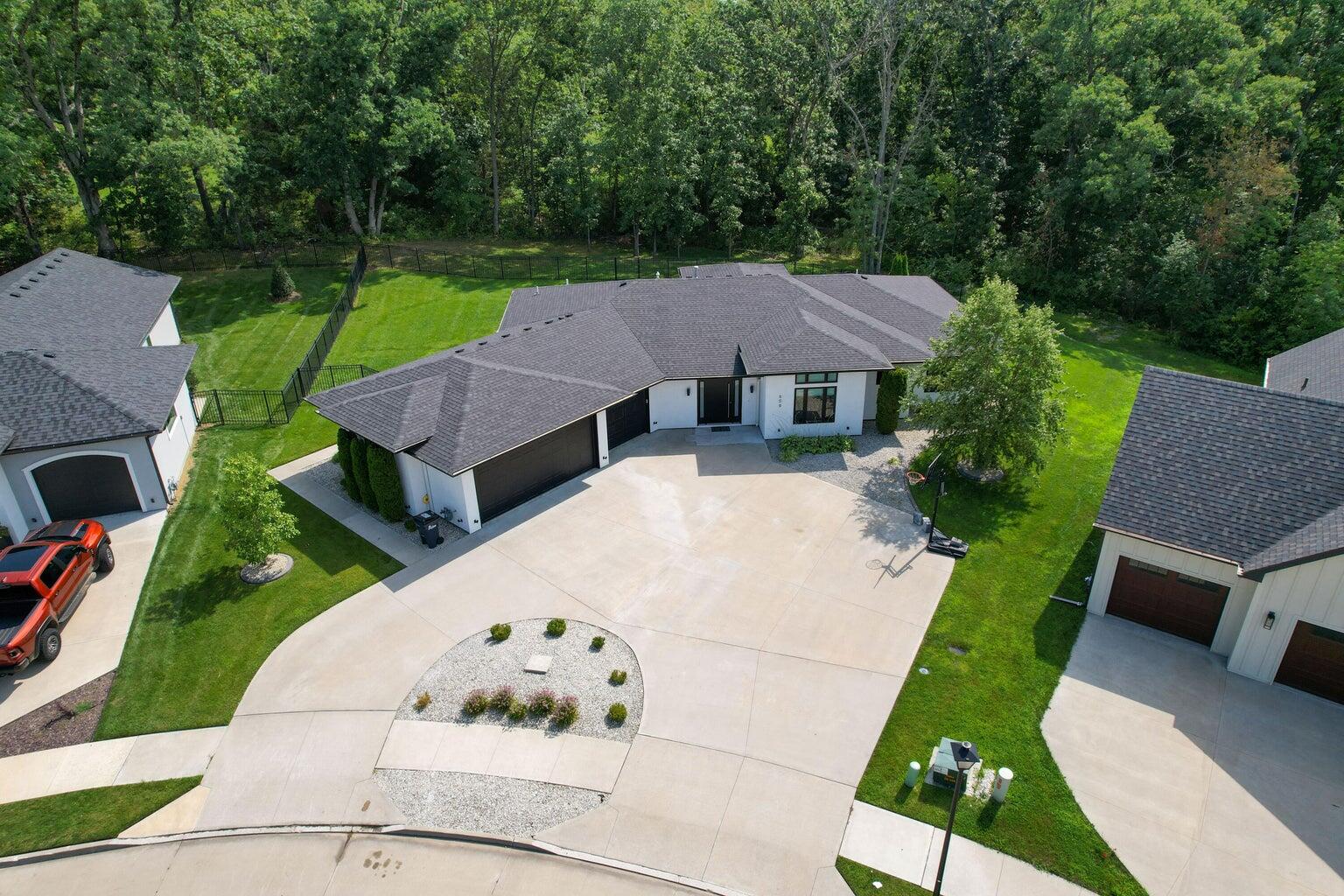 609 Black Wolf Property Photo 24