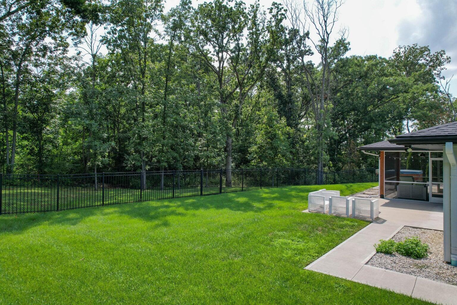 609 Black Wolf Property Photo 28
