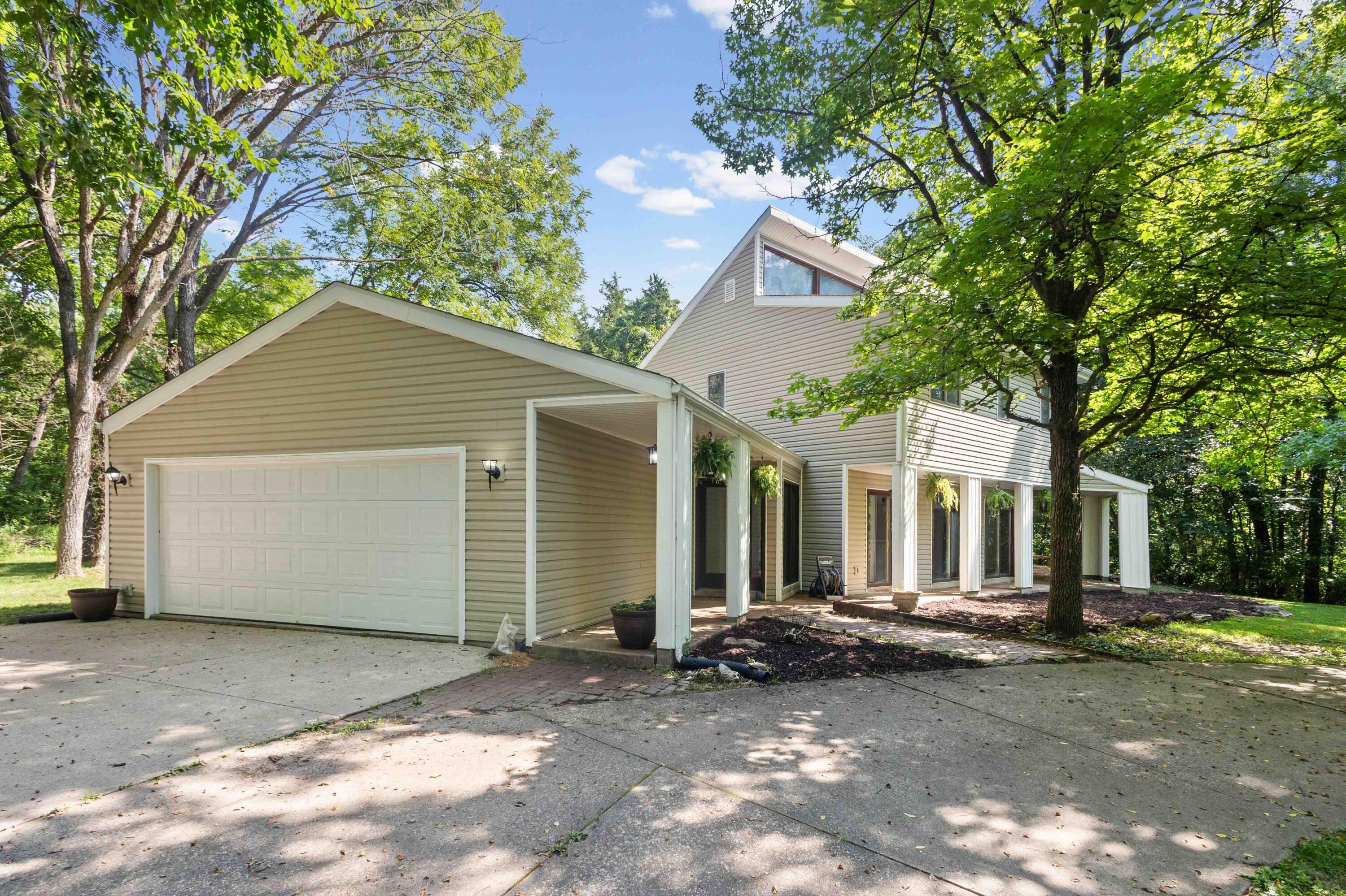 4802 N Roemer Rd Property Photo 3