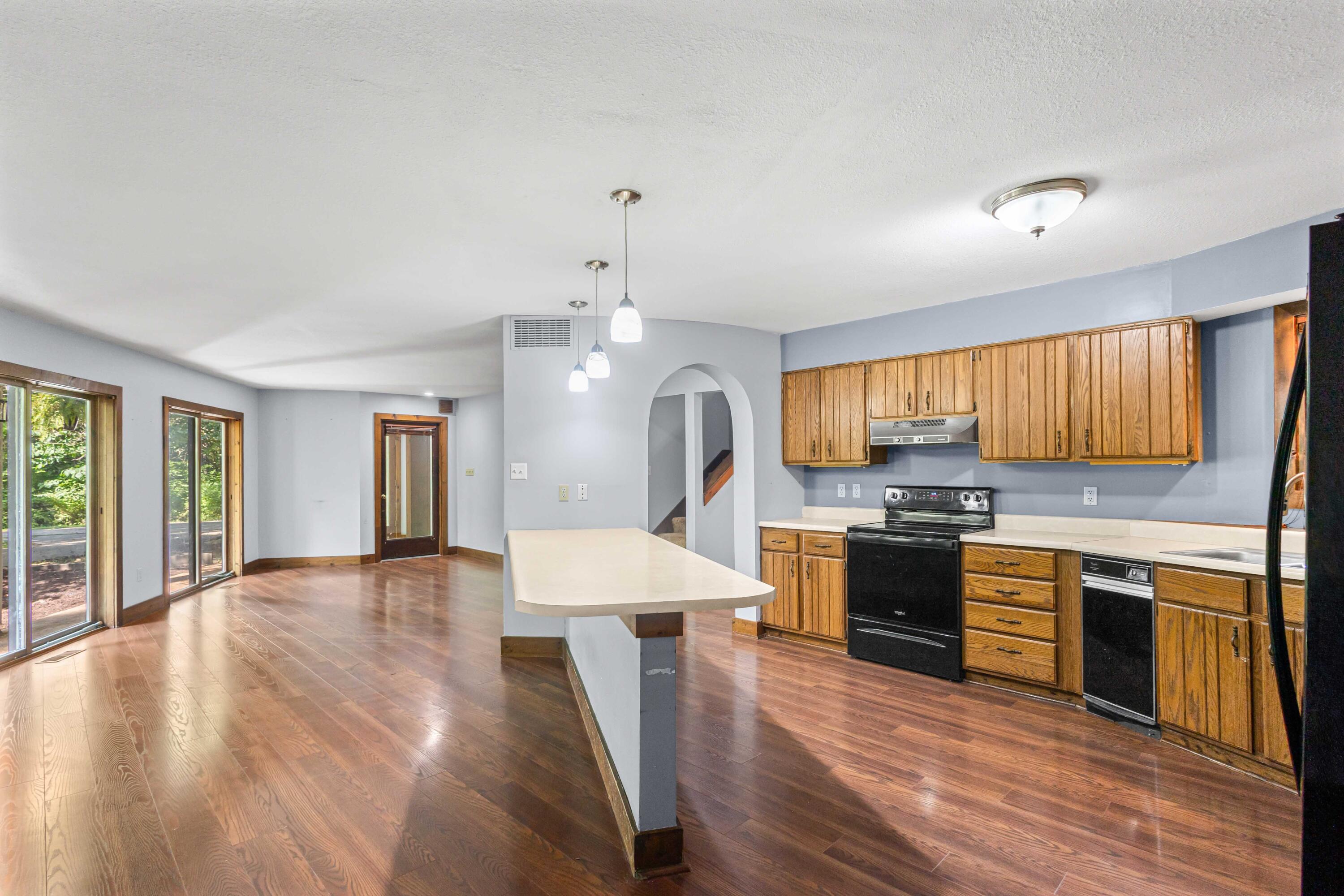 4802 N Roemer Rd Property Photo 8