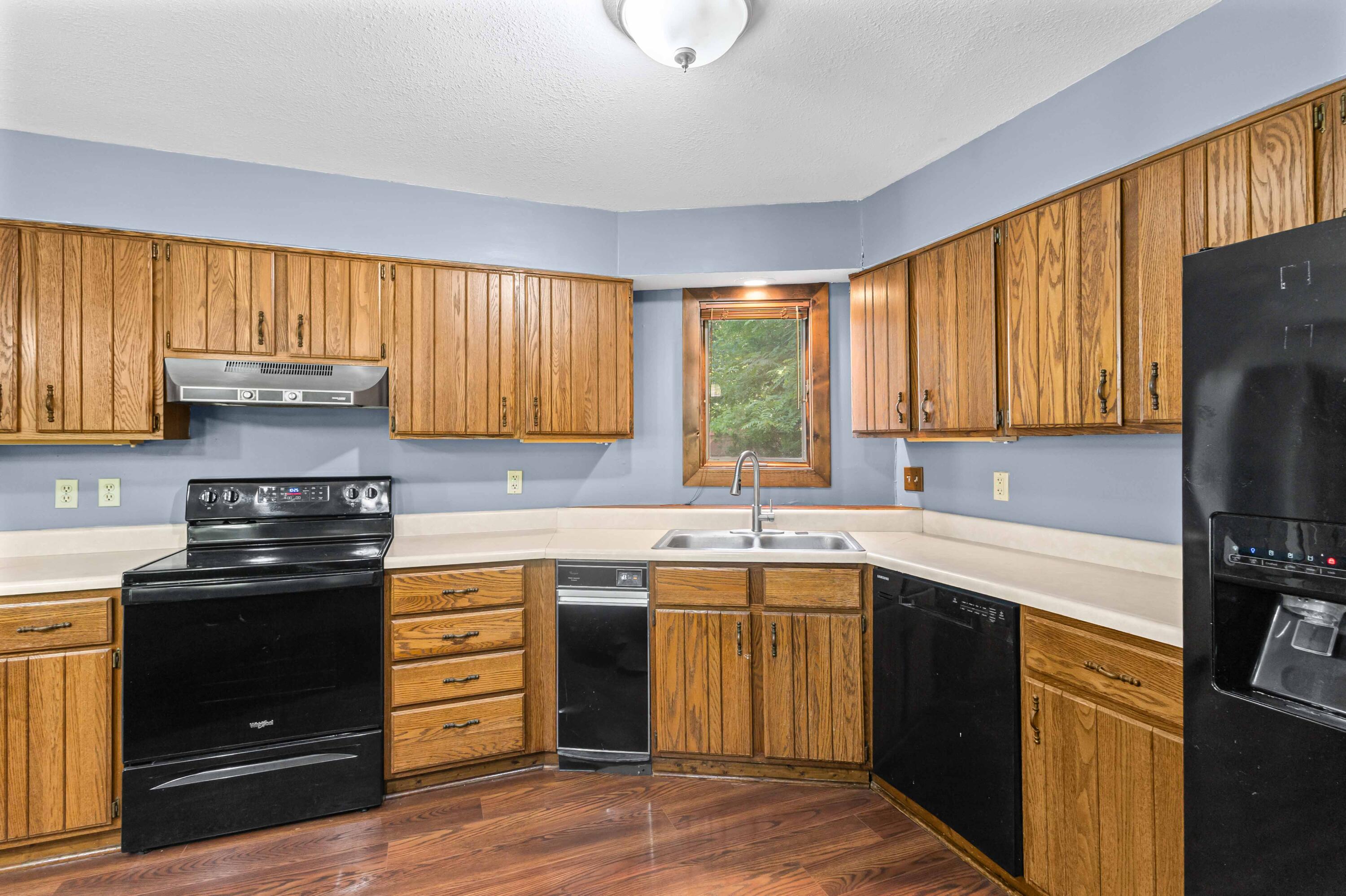 4802 N Roemer Rd Property Photo 10