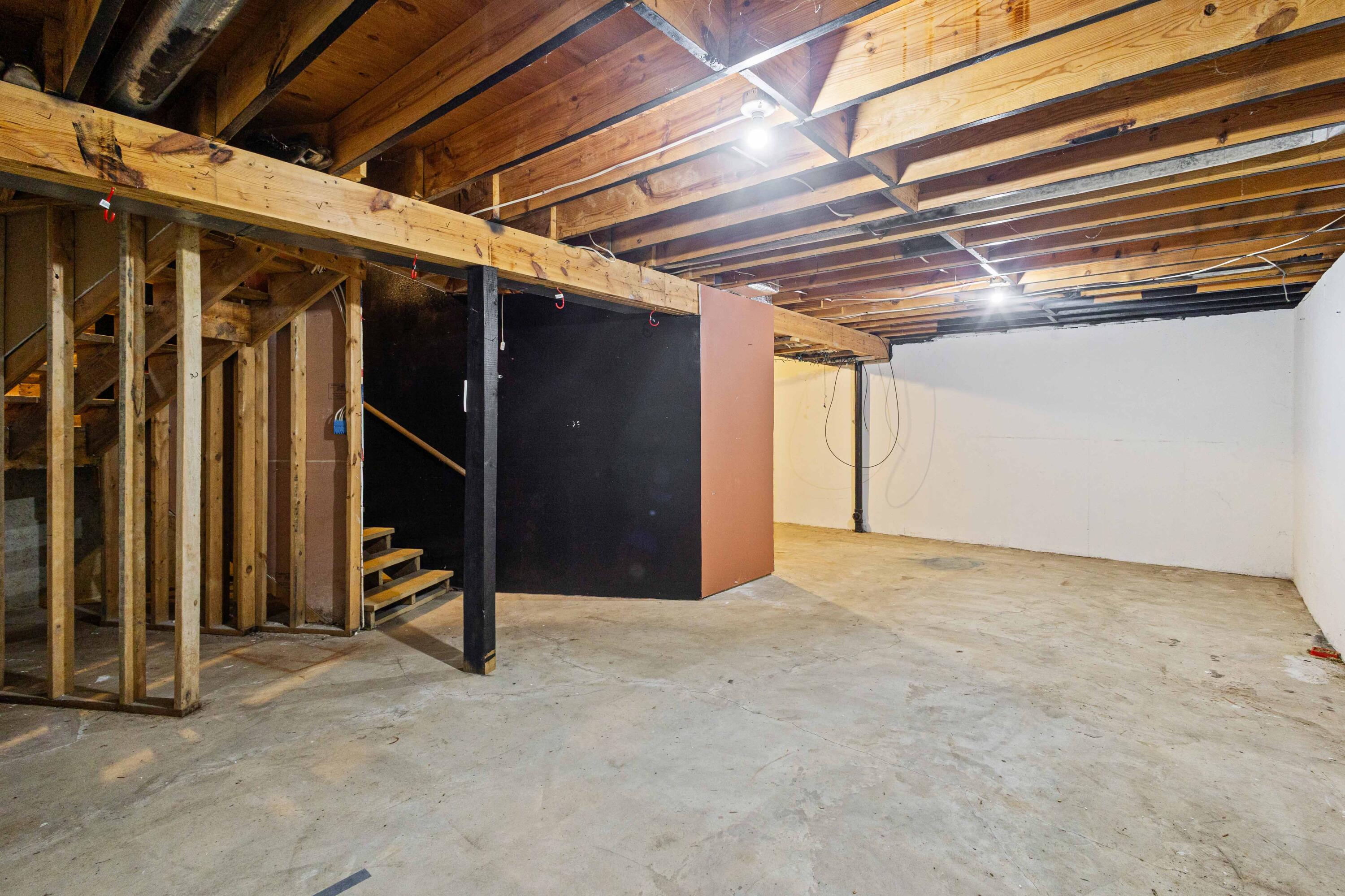 4802 N Roemer Rd Property Photo 37