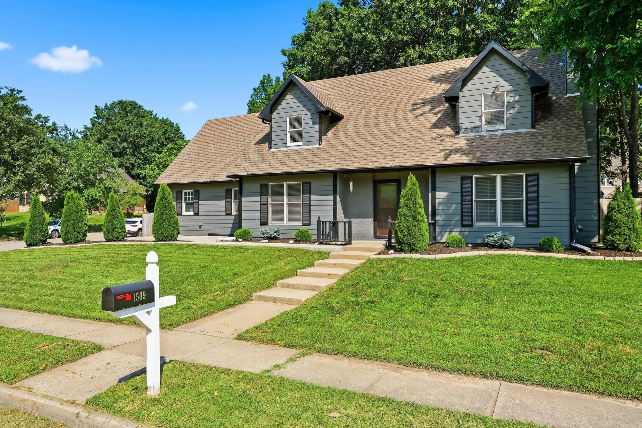 1509 Secretariat Dr Property Photo 3