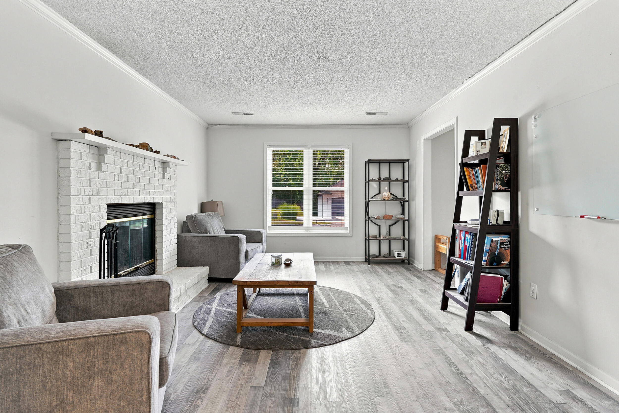 1509 Secretariat Dr Property Photo 11