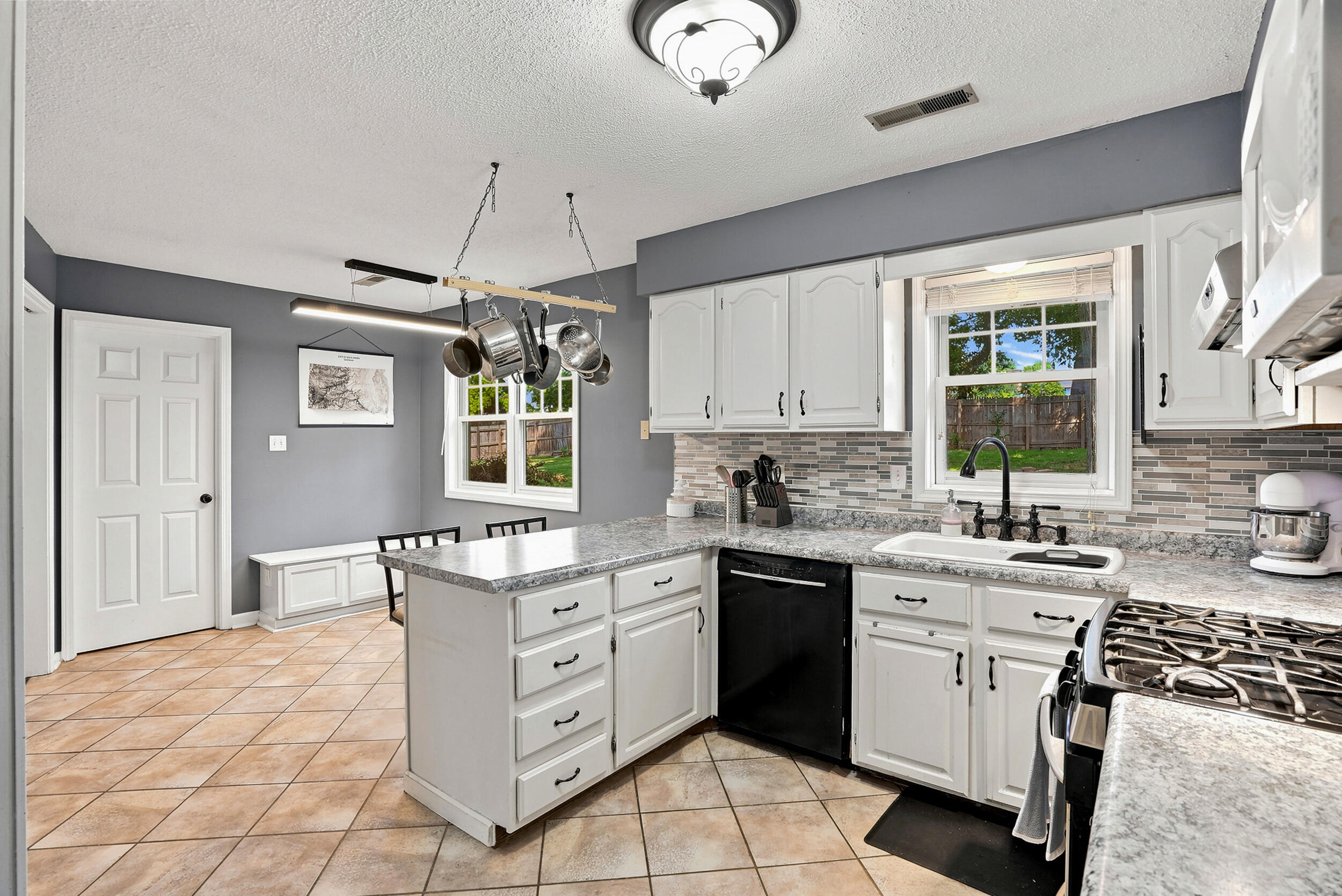 1509 Secretariat Dr Property Photo 20
