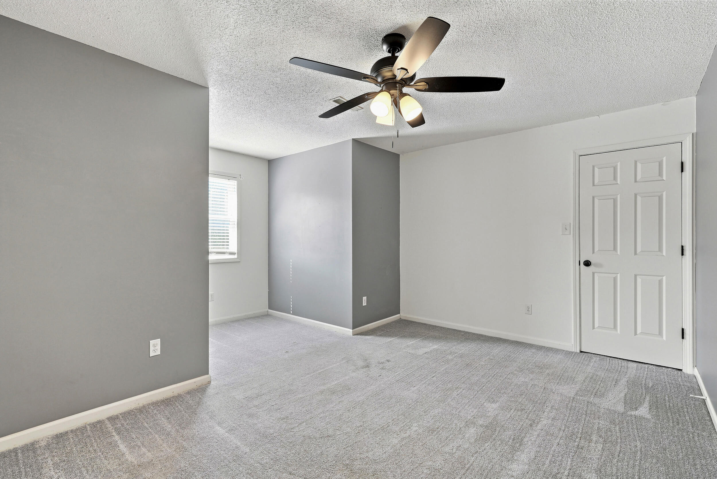 1509 Secretariat Dr Property Photo 32