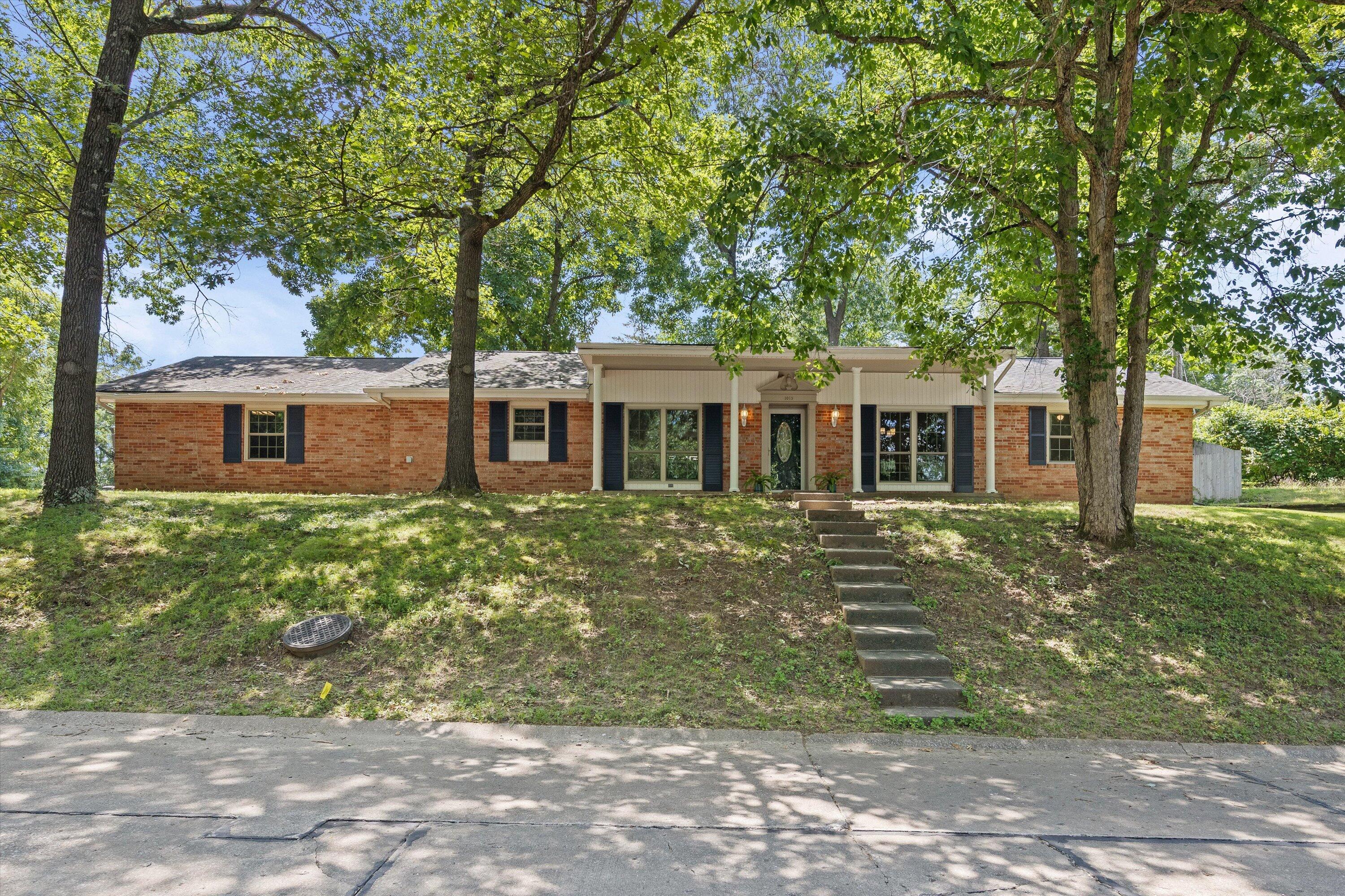 1019 Harvard Property Photo 1
