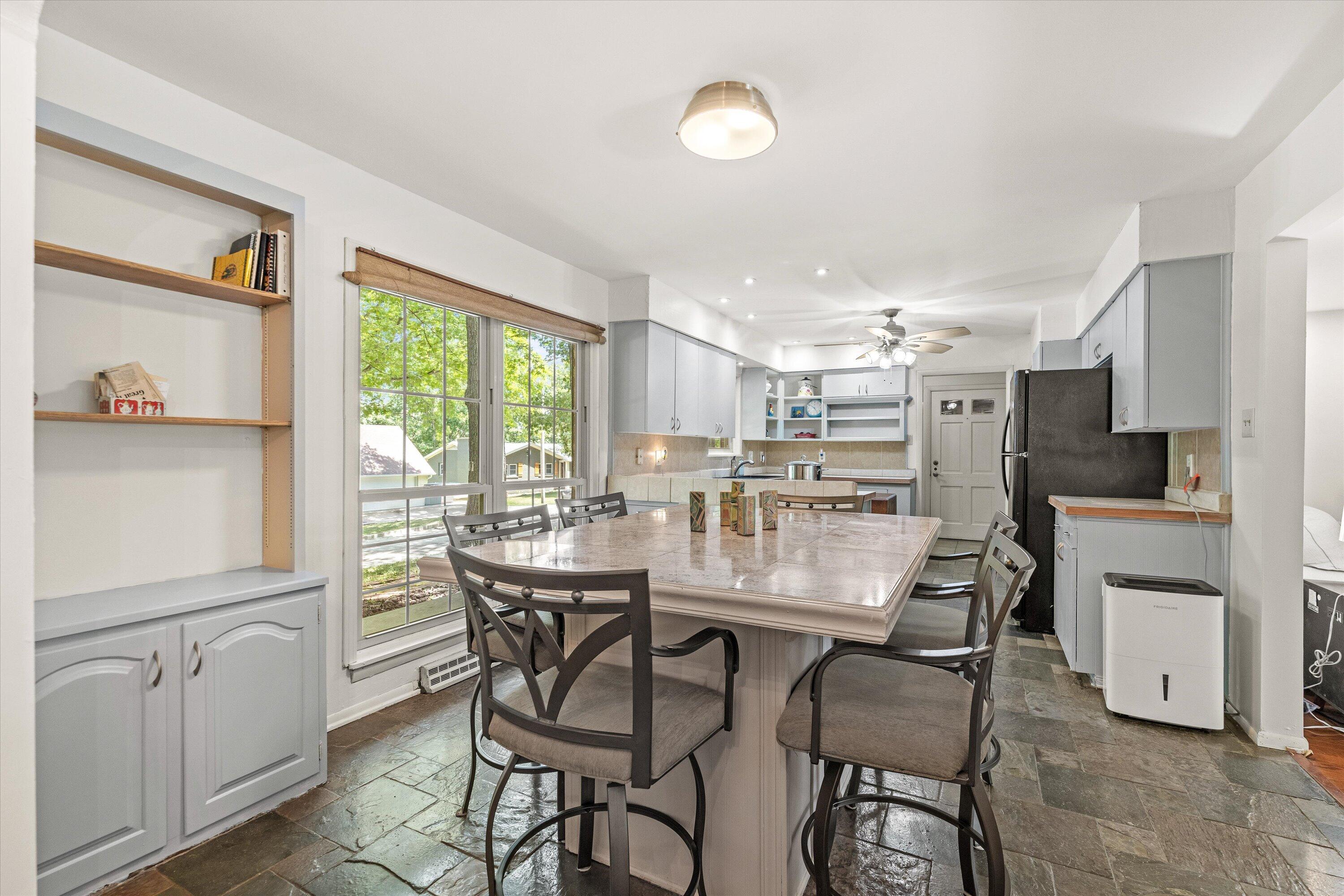 1019 Harvard Property Photo 12