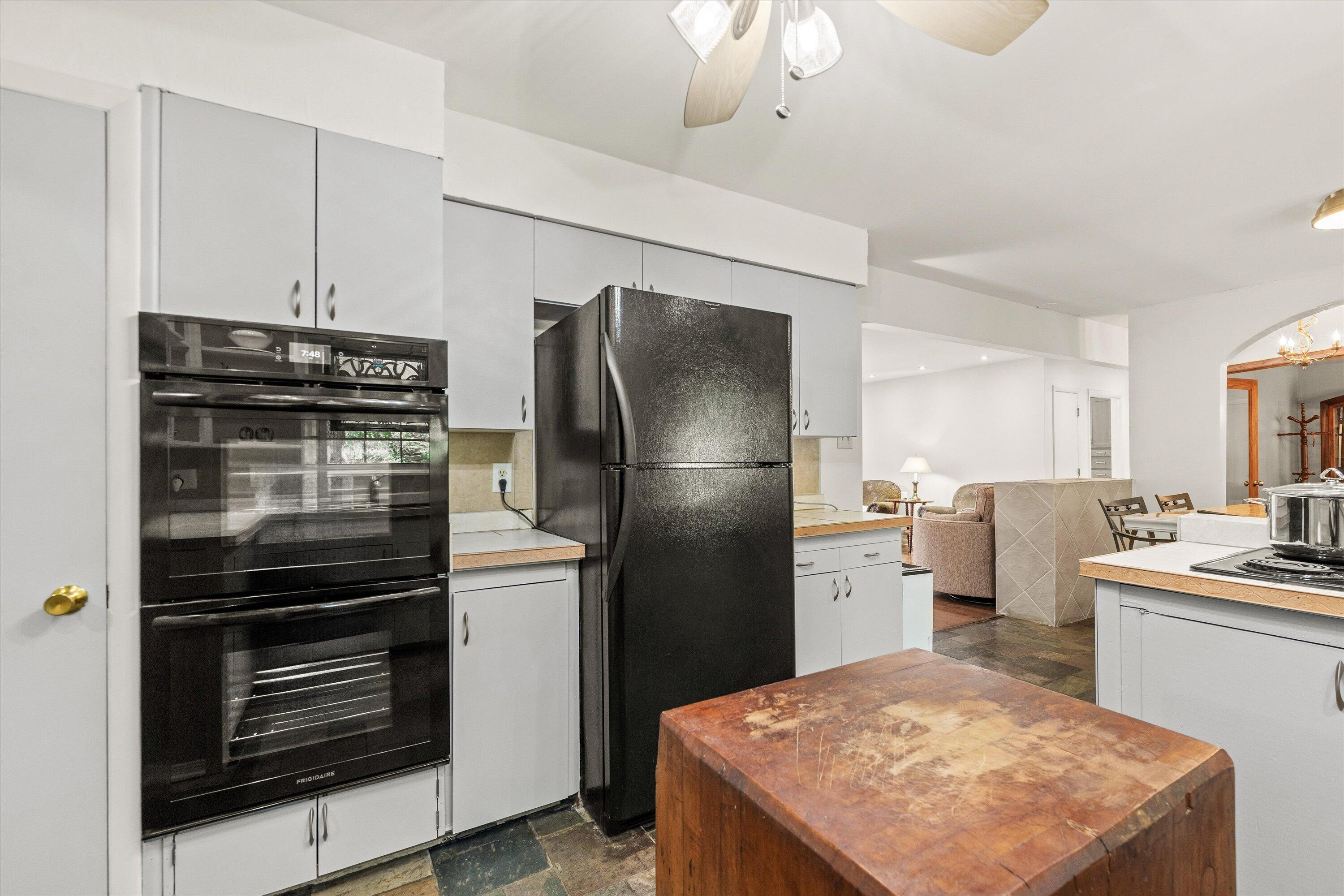 1019 Harvard Property Photo 16
