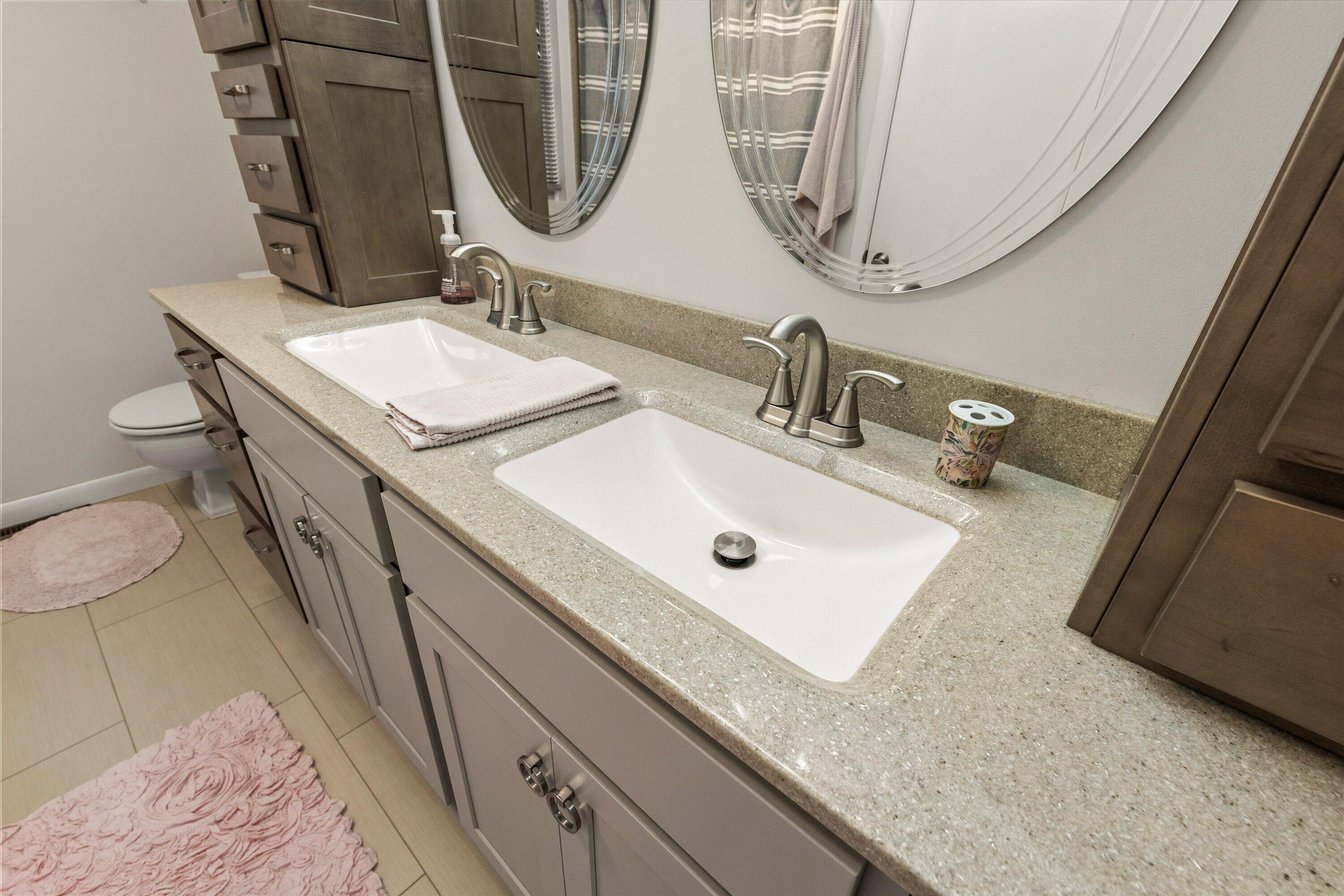 1019 Harvard Property Photo 31