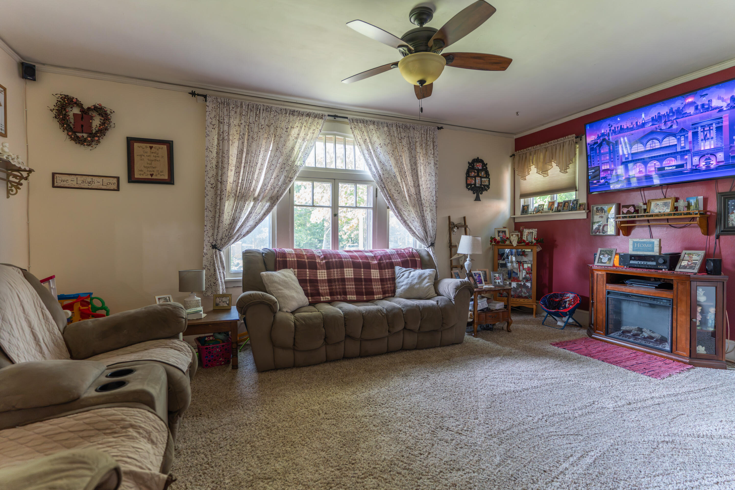611 Fisk Ave Property Photo 4