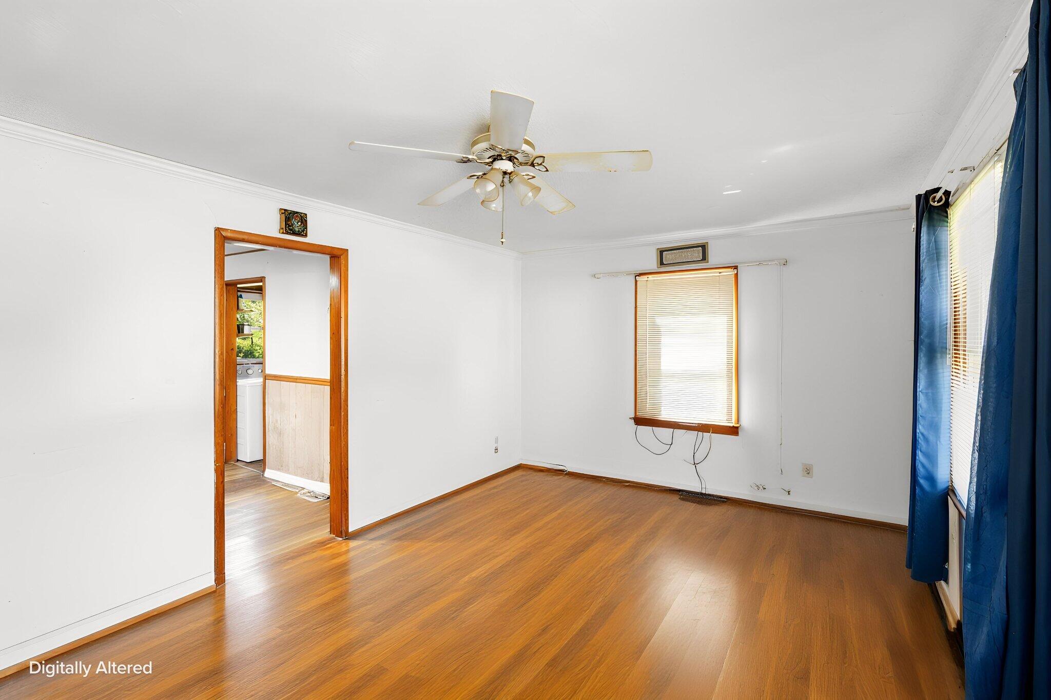 1016 Michigan St Property Photo 4