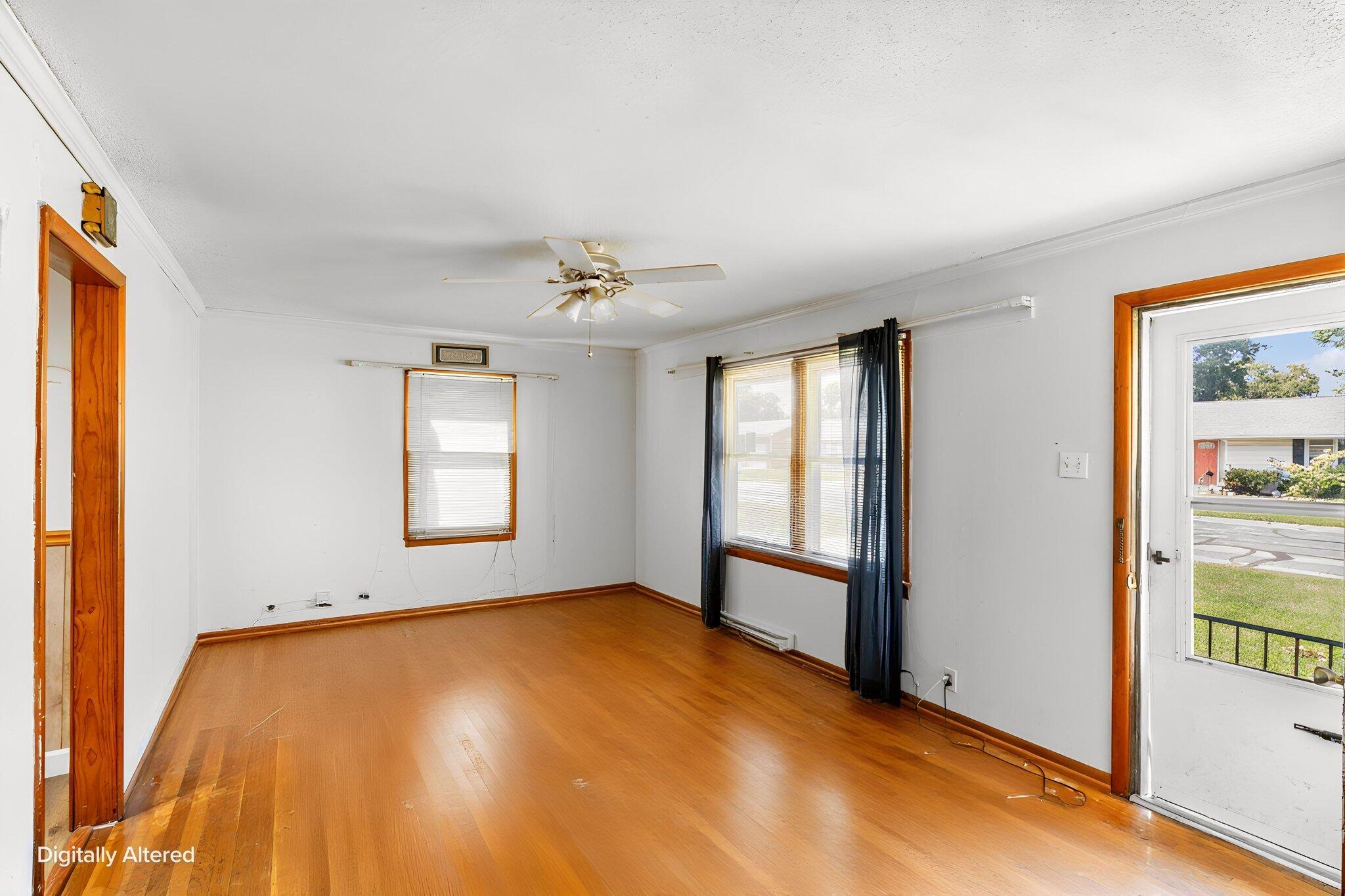 1016 Michigan St Property Photo 9