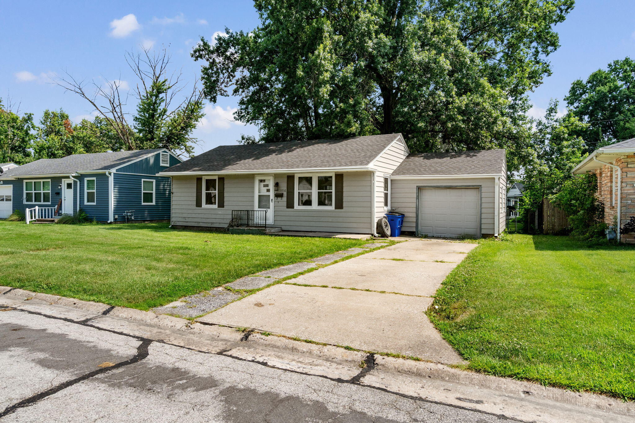 1016 Michigan St Property Photo 44