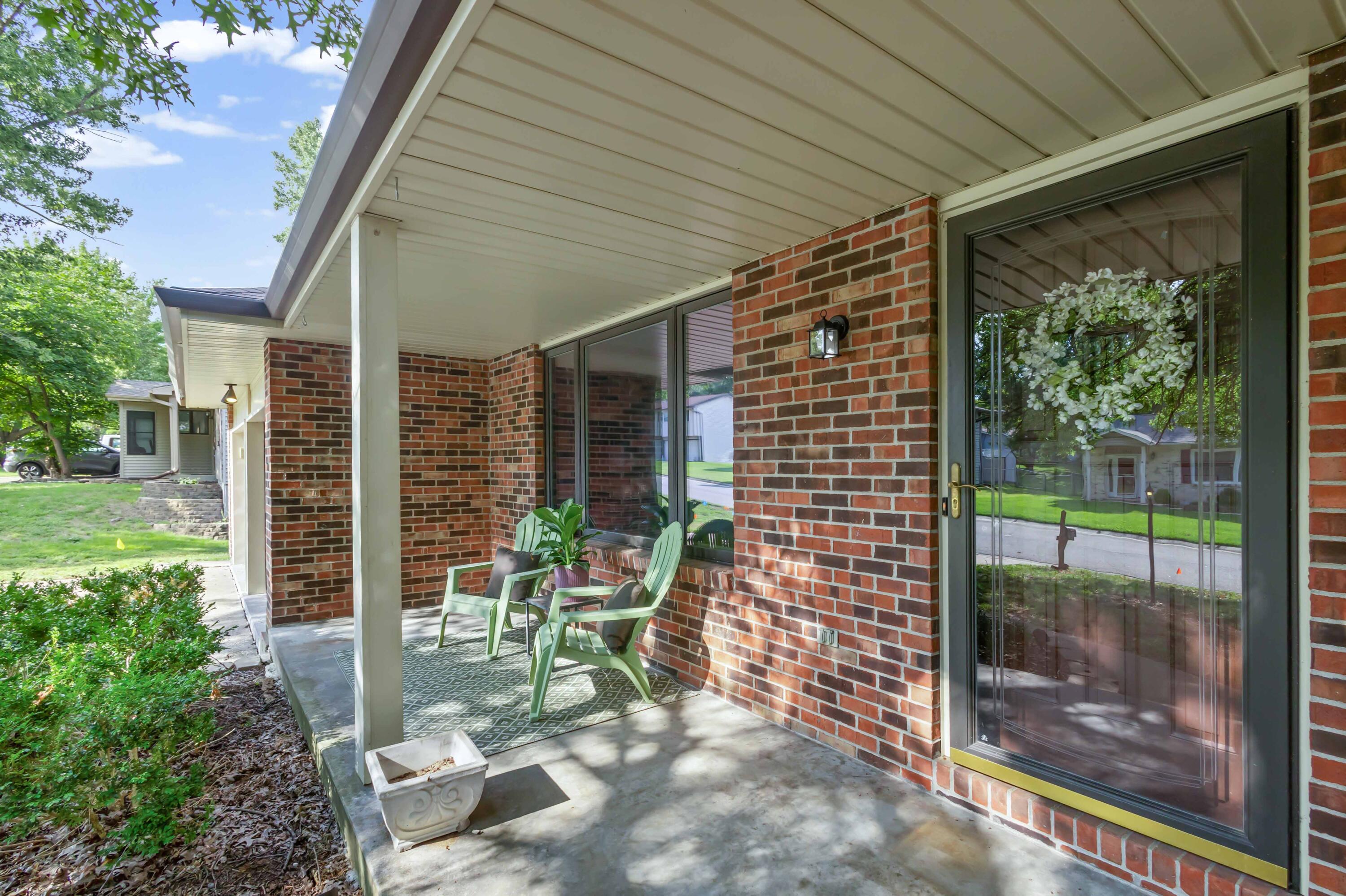2182 S El Centro Ct Property Photo 4