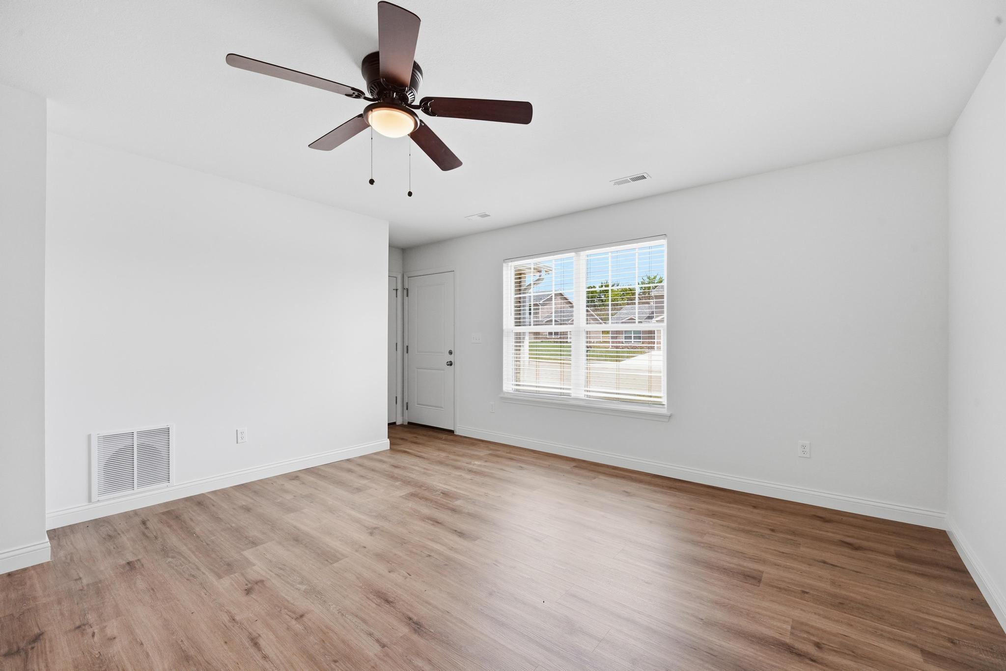 15405 Corbin Ct Property Photo 24