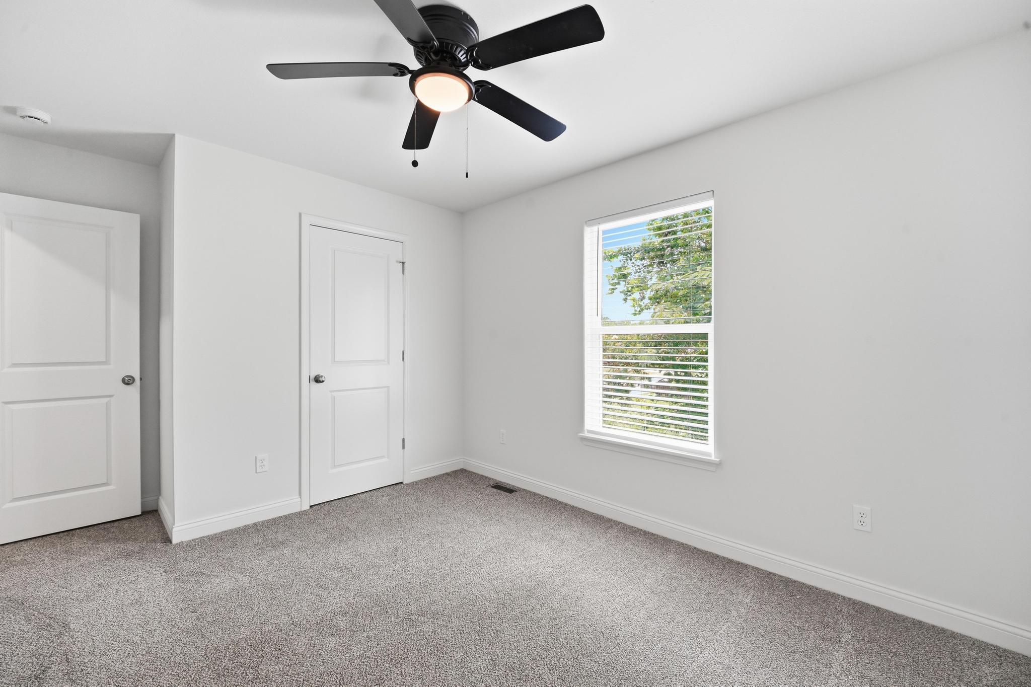15405 Corbin Ct Property Photo 40