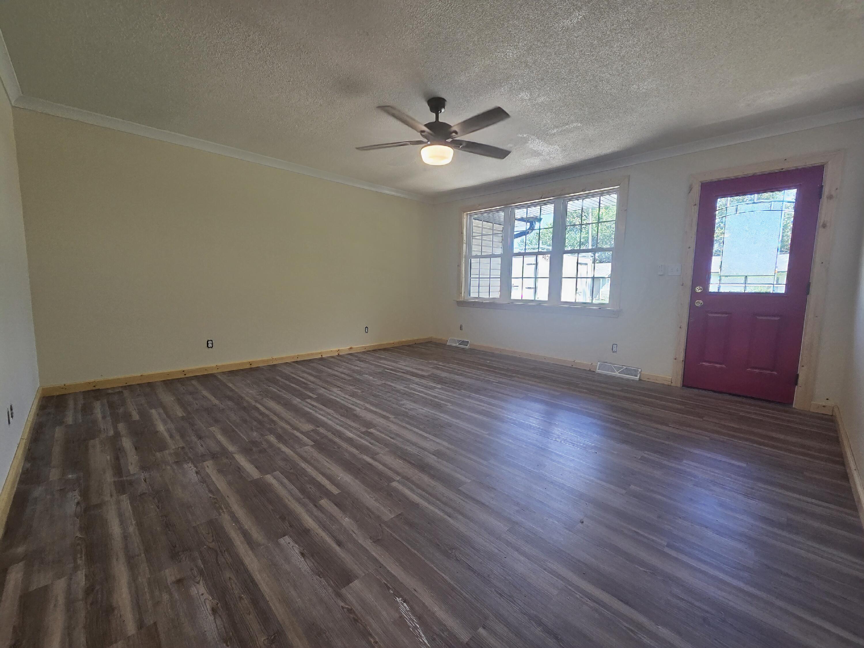 780 Doty Ave Property Photo 2