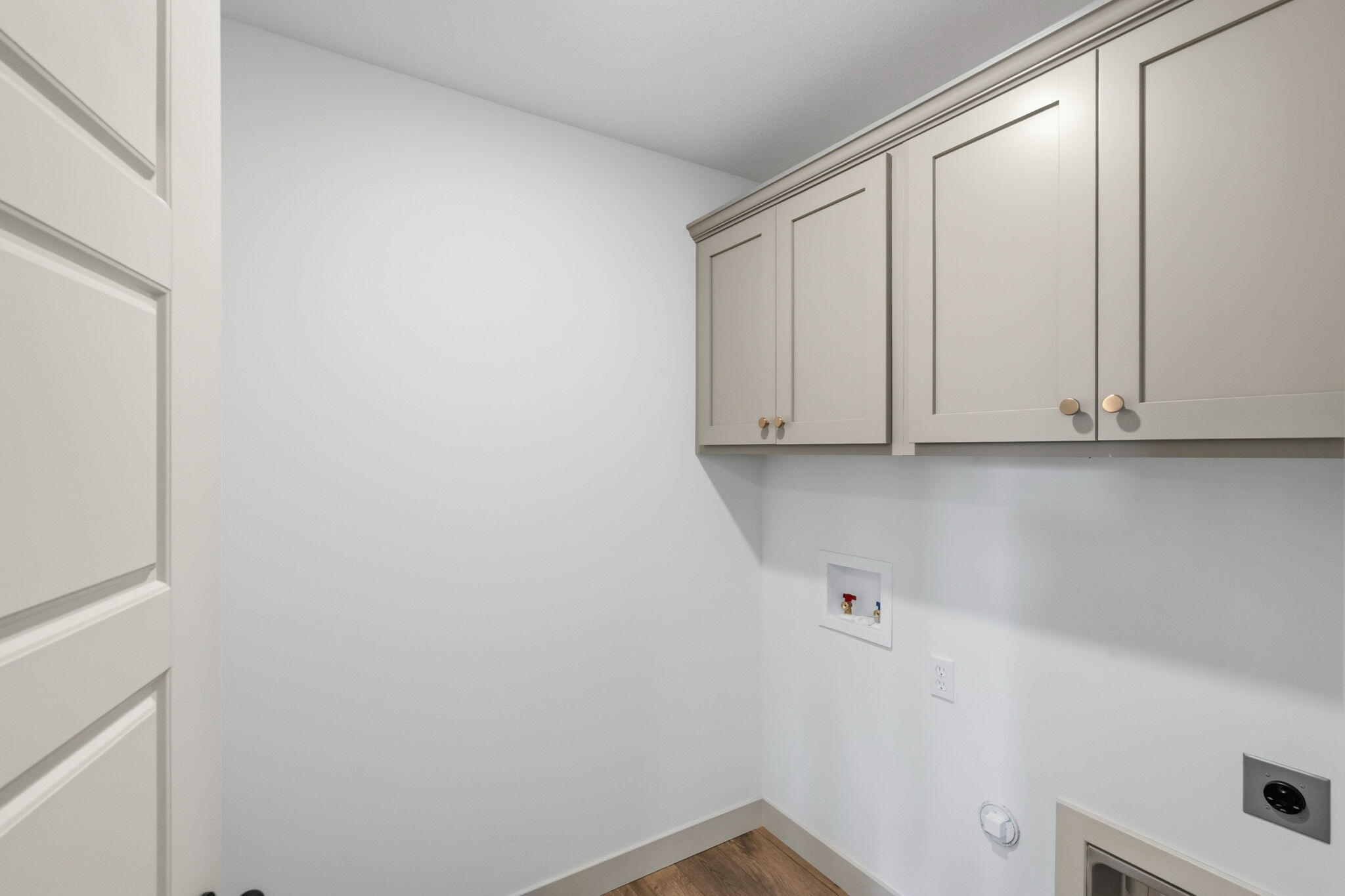 4400 Ratify Ct Property Photo 11
