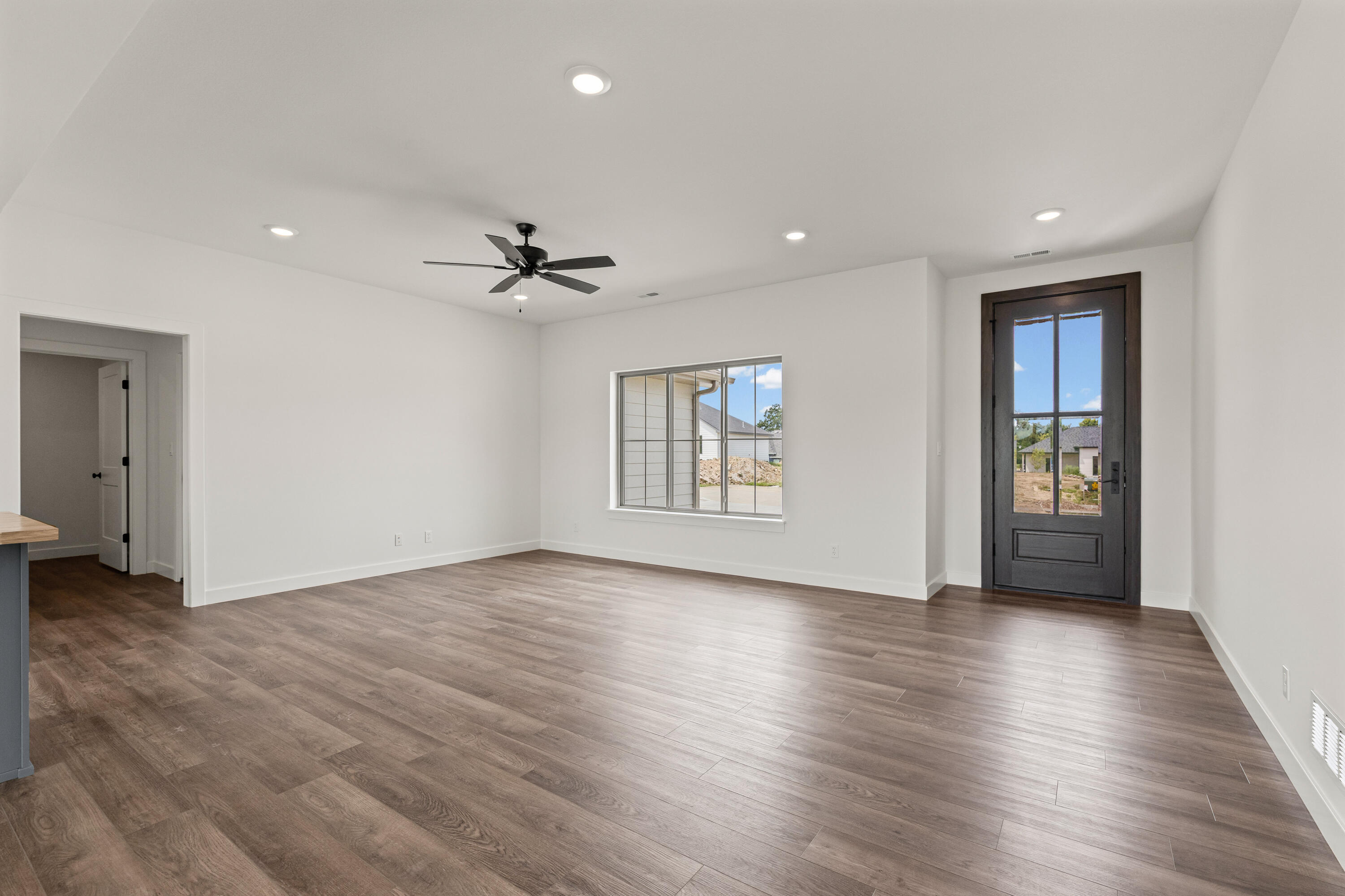 5708 Kestrel Lp Property Photo 6