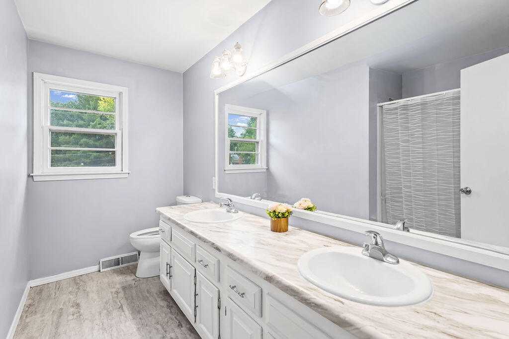 512 Onofrio Ct Property Photo 28