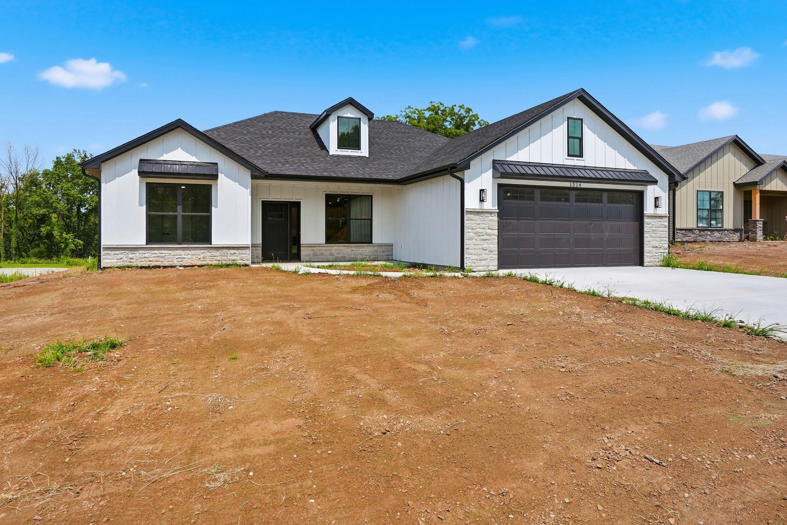 1314 Stonehaven Dr Property Photo 41