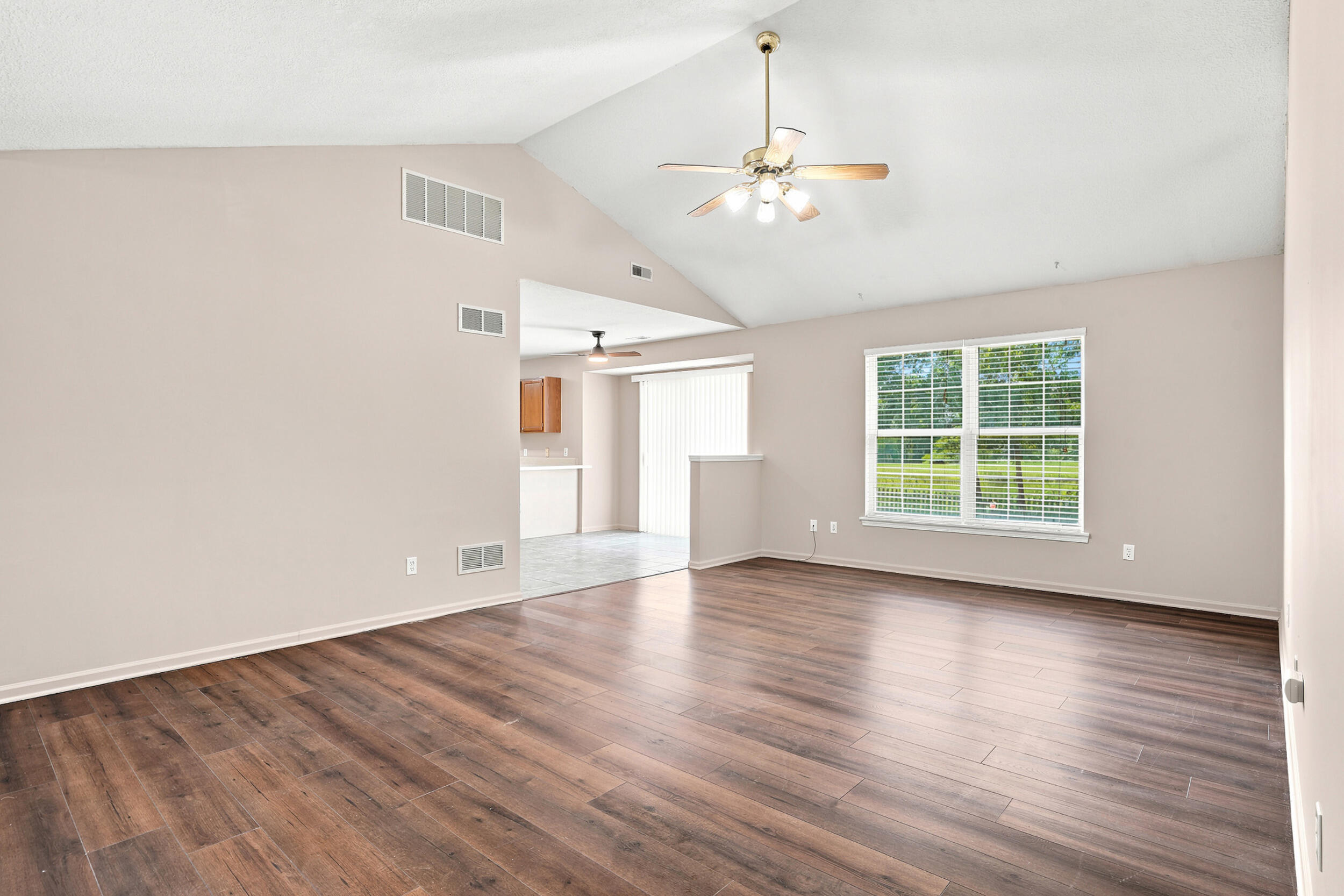 5206 Gasconade Dr Property Photo 6