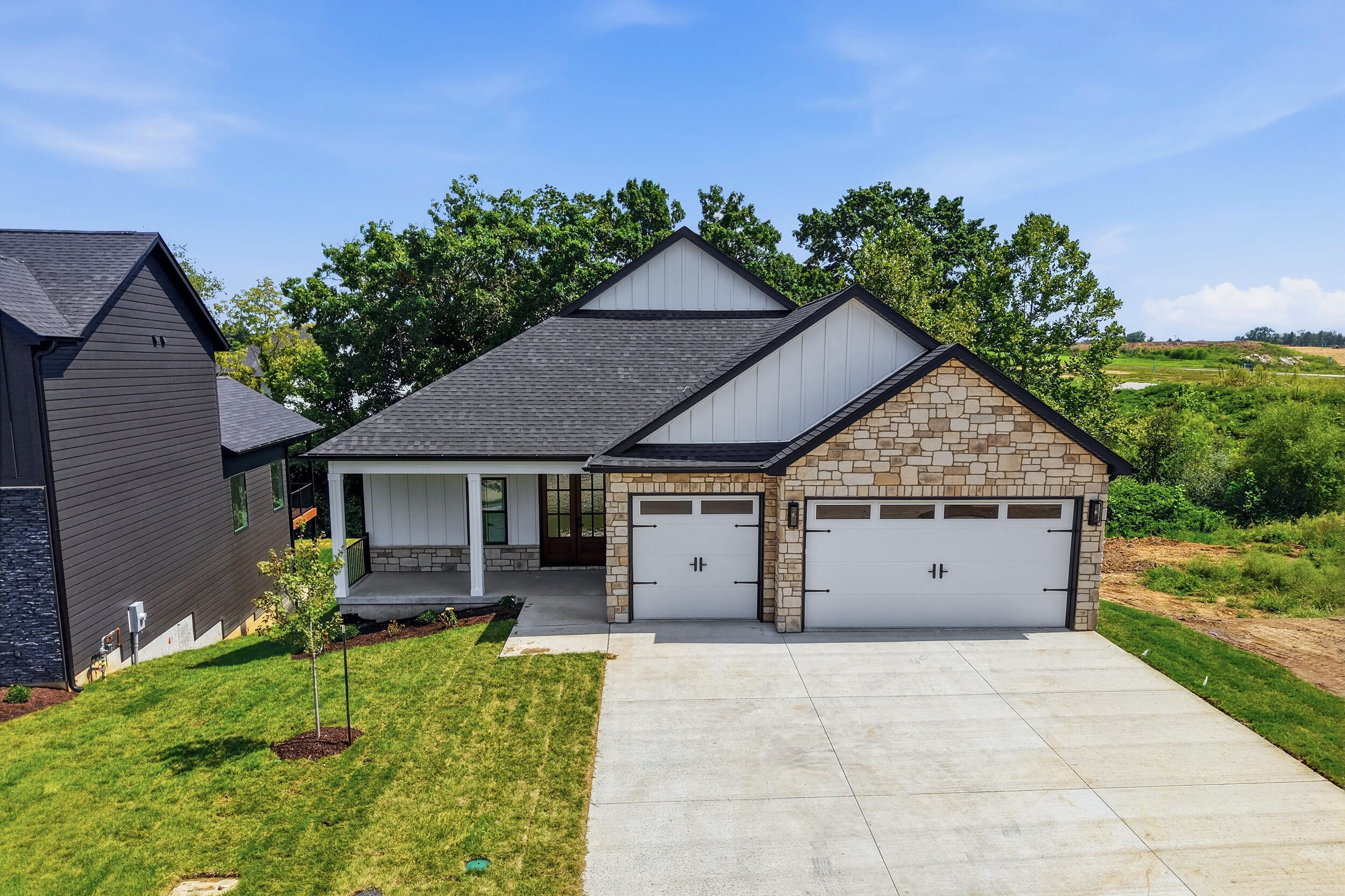 5224 Whisper Dr Property Photo 1