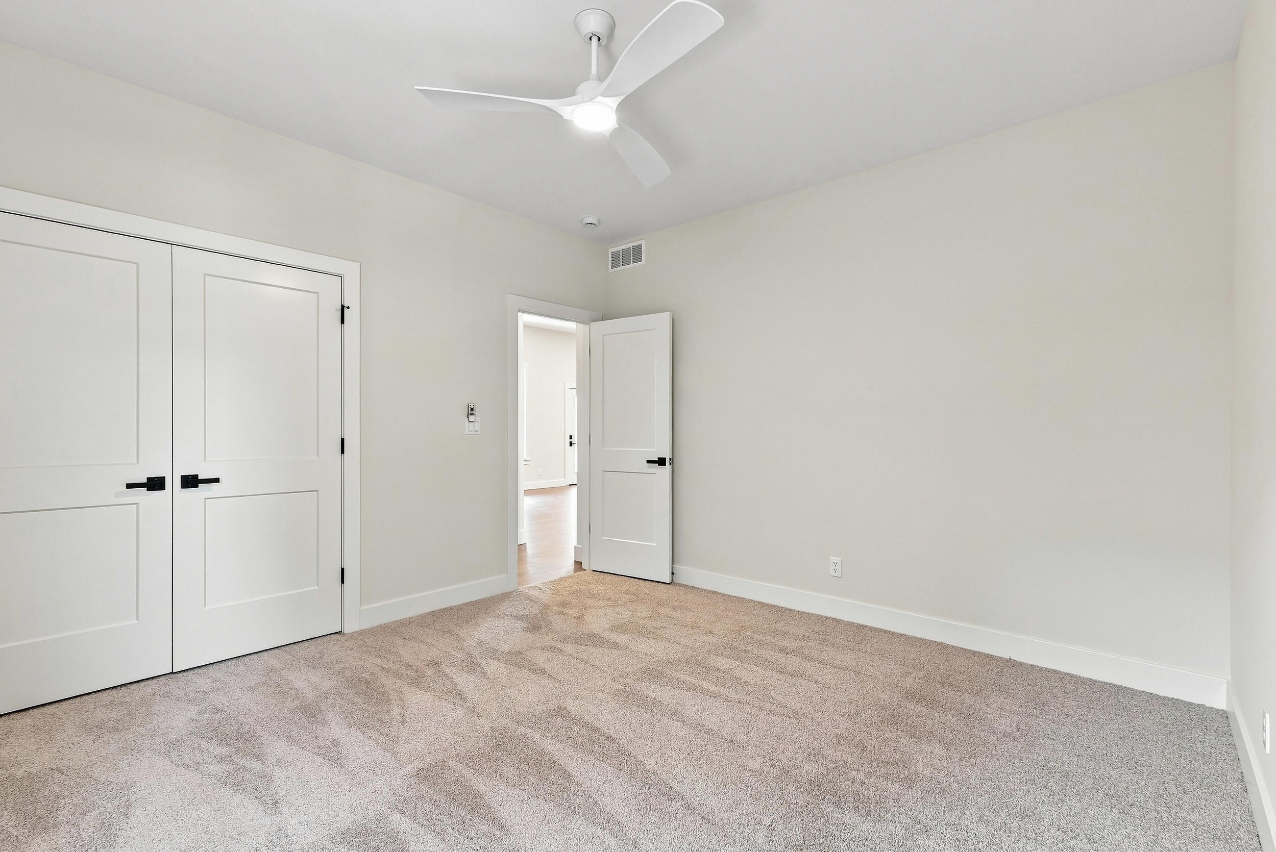 5224 Whisper Dr Property Photo 25