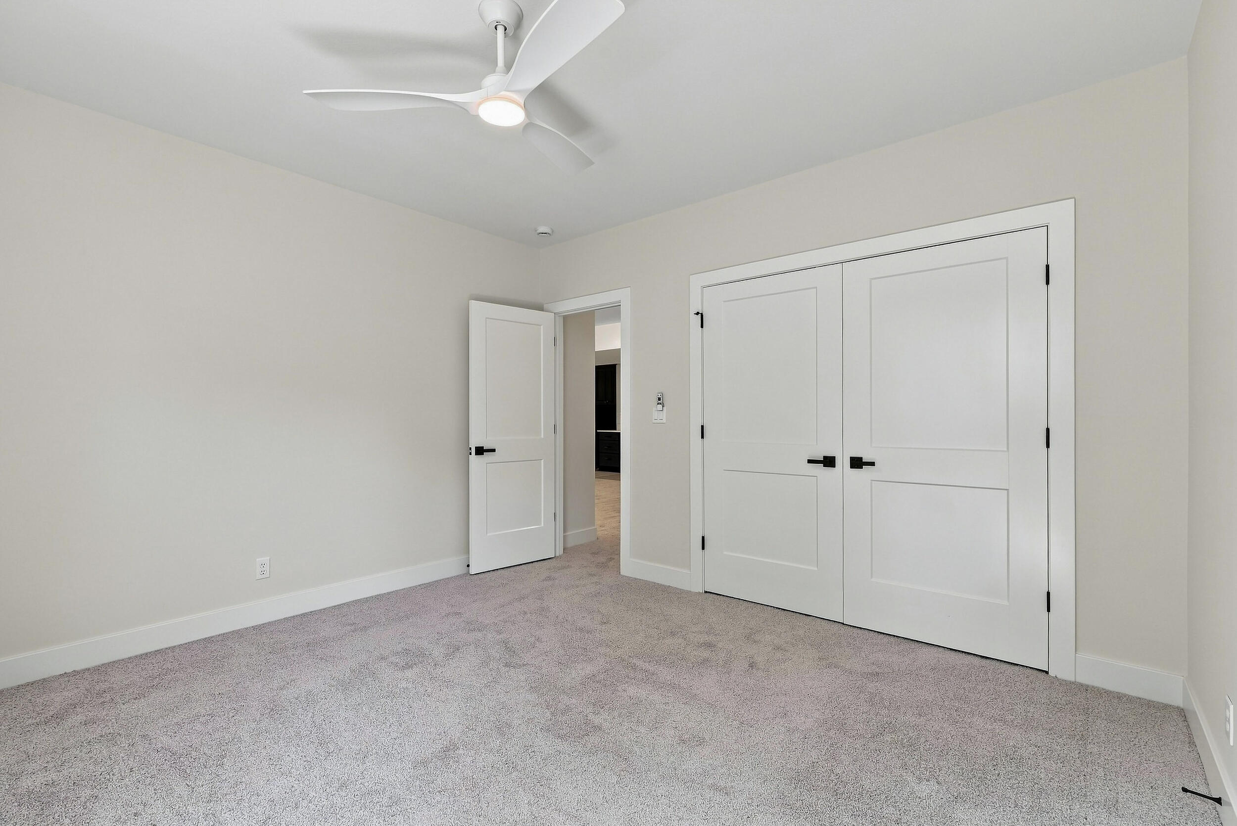 5224 Whisper Dr Property Photo 39