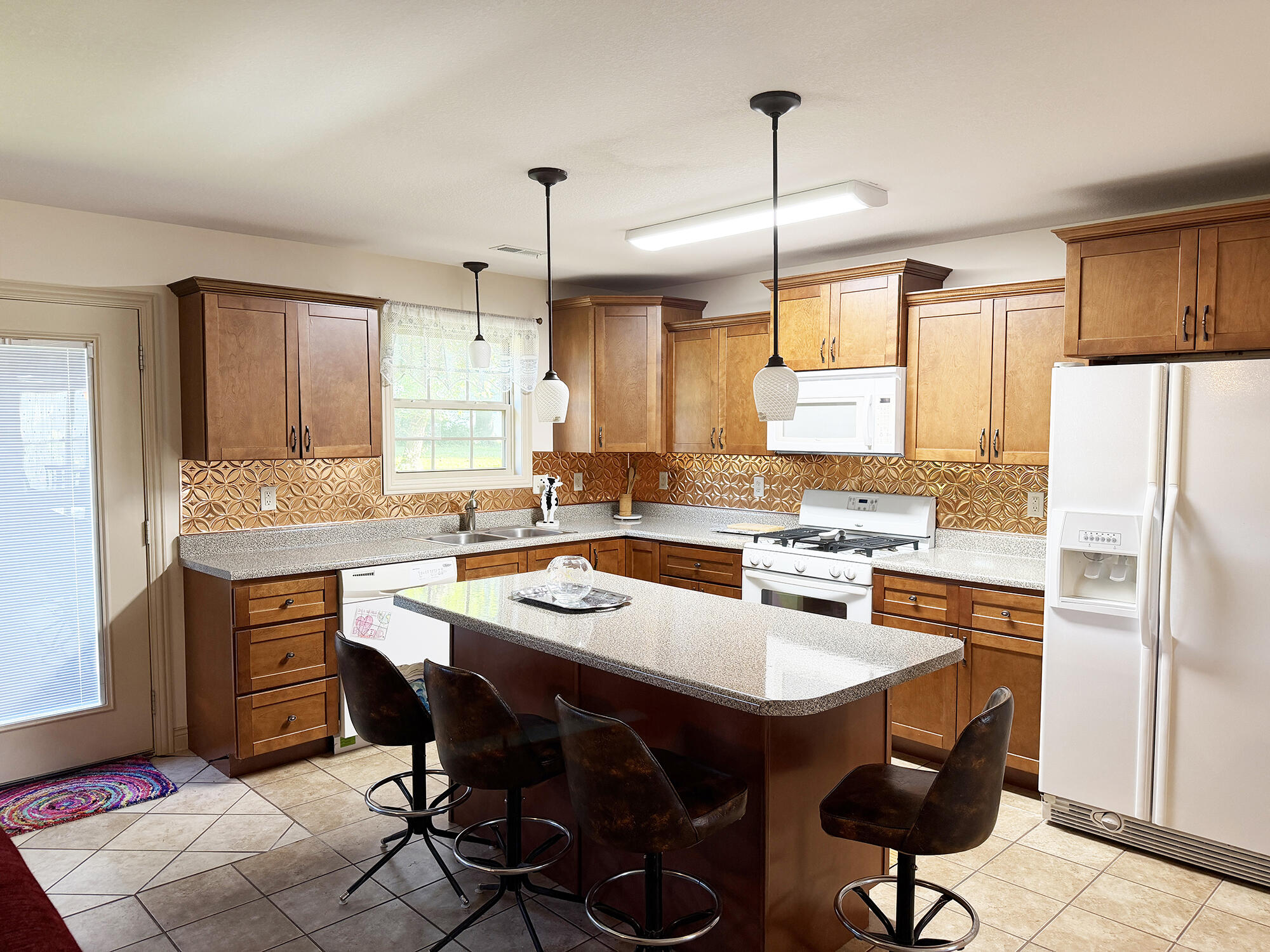 1005 Bradford Cir Property Photo 5
