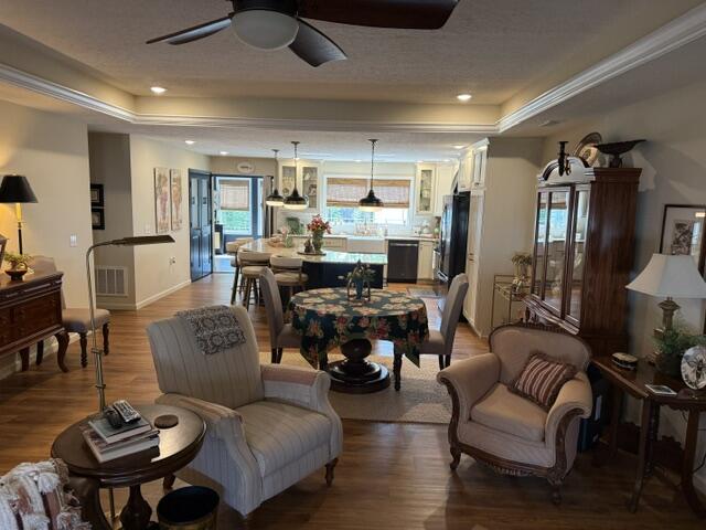 1335 Lantern Pointe Dr Property Photo 8