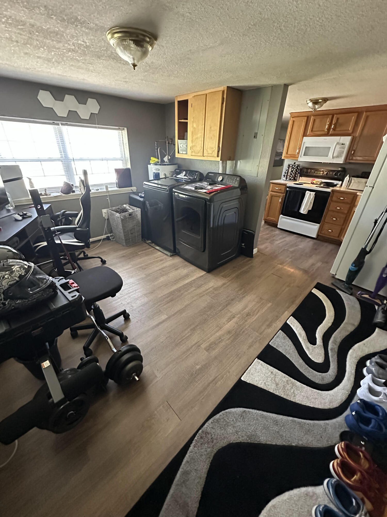 626 Georgia St Property Photo 10