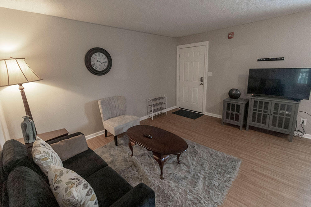 105 N Garth Ave 49 Property Photo 5