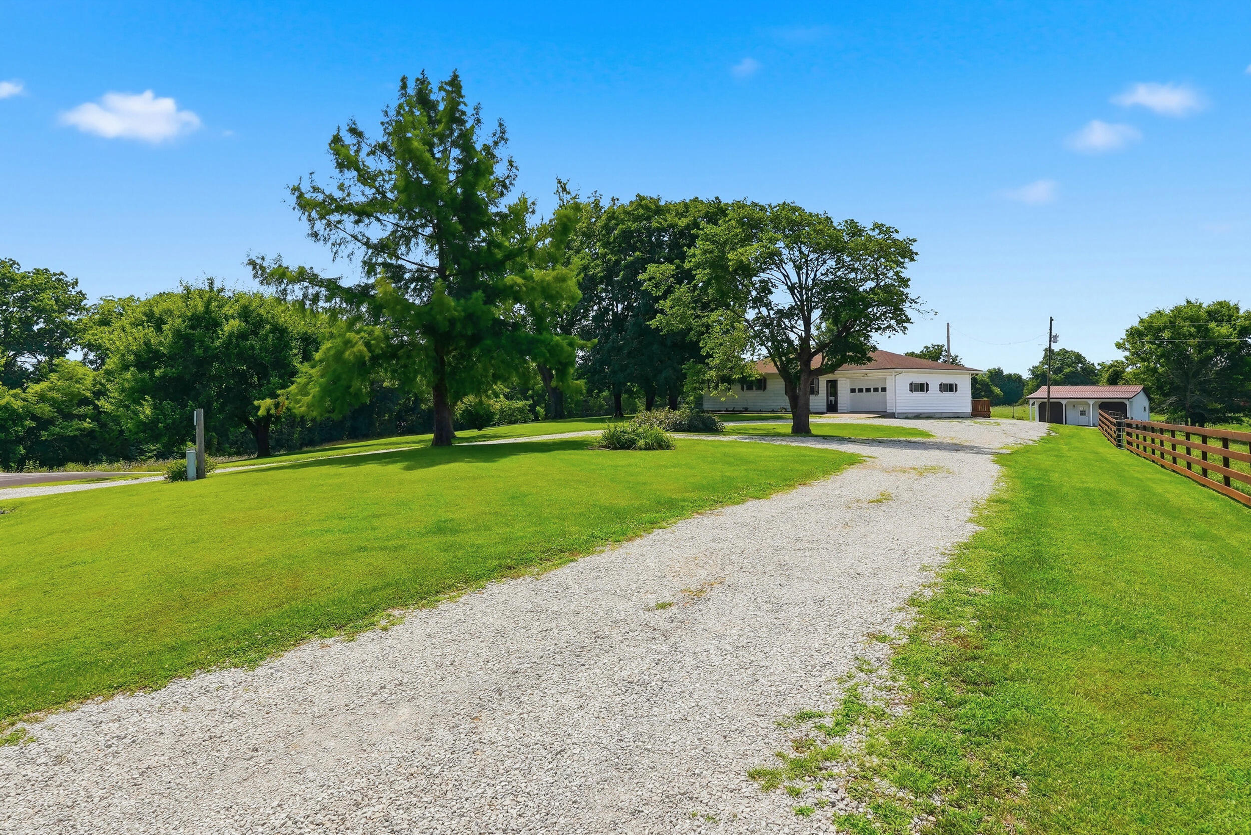 7380 State Road Vv Property Photo 1