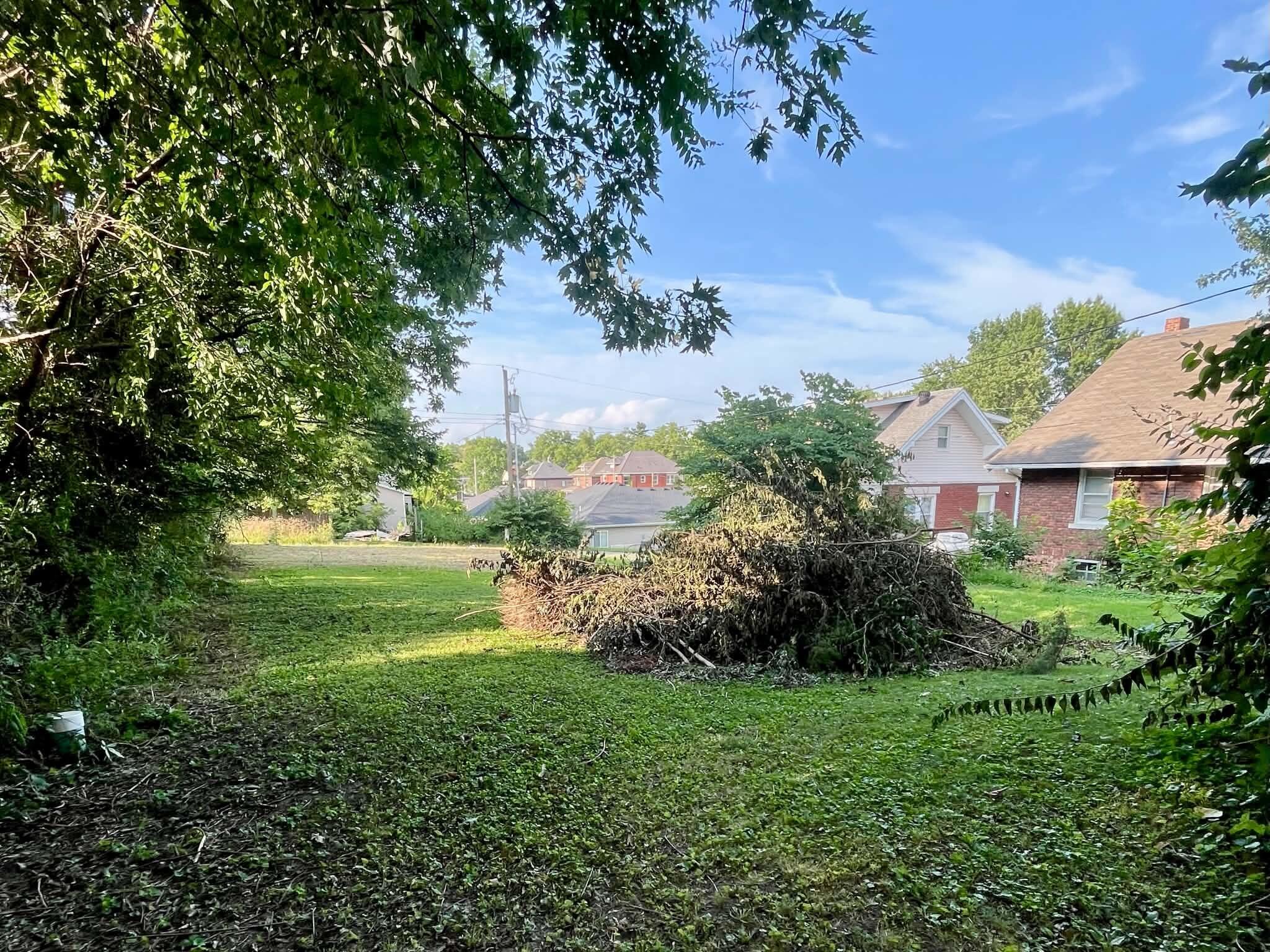 617 W Carpenter St Property Photo 20