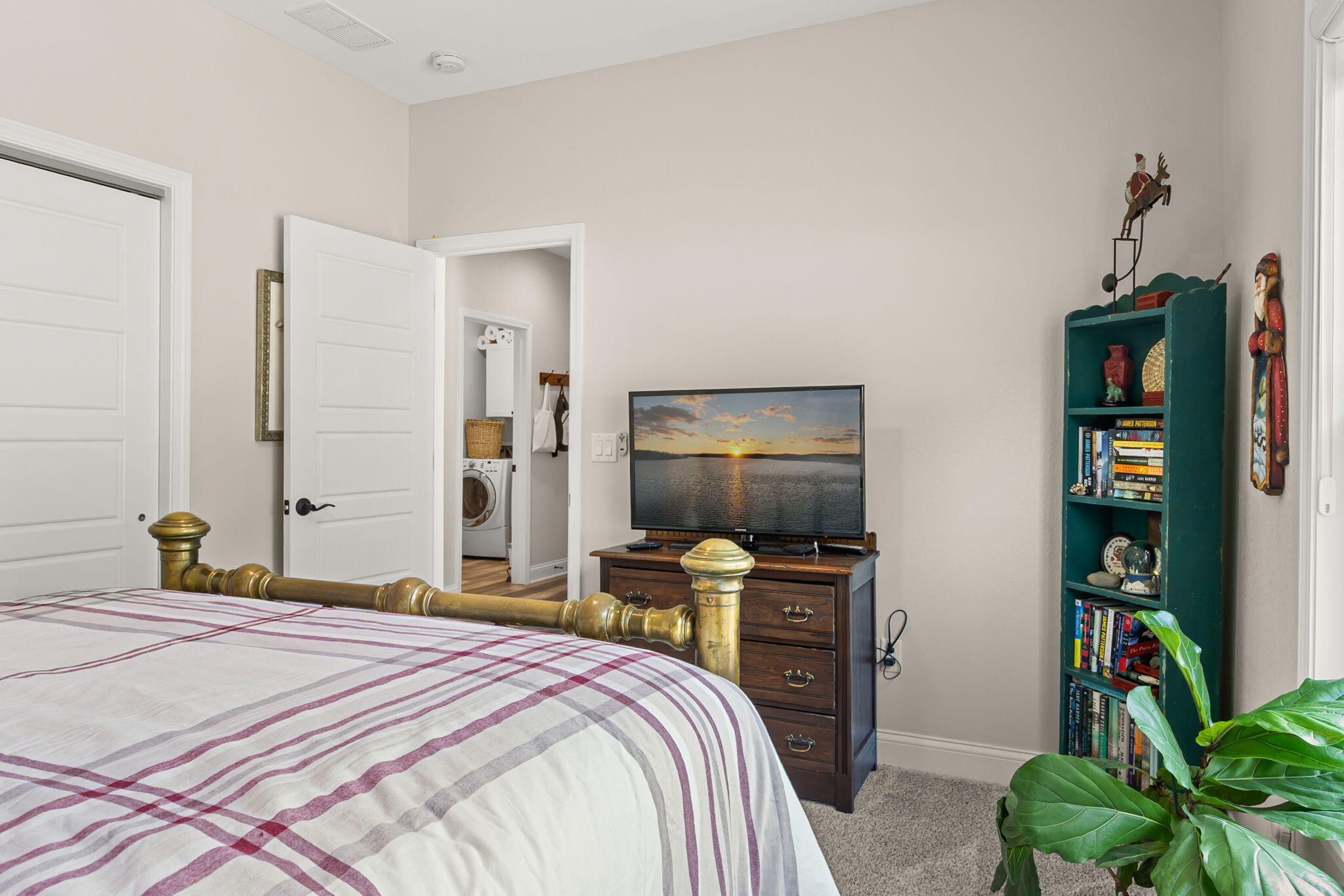 76 Barolo Ln Property Photo 17
