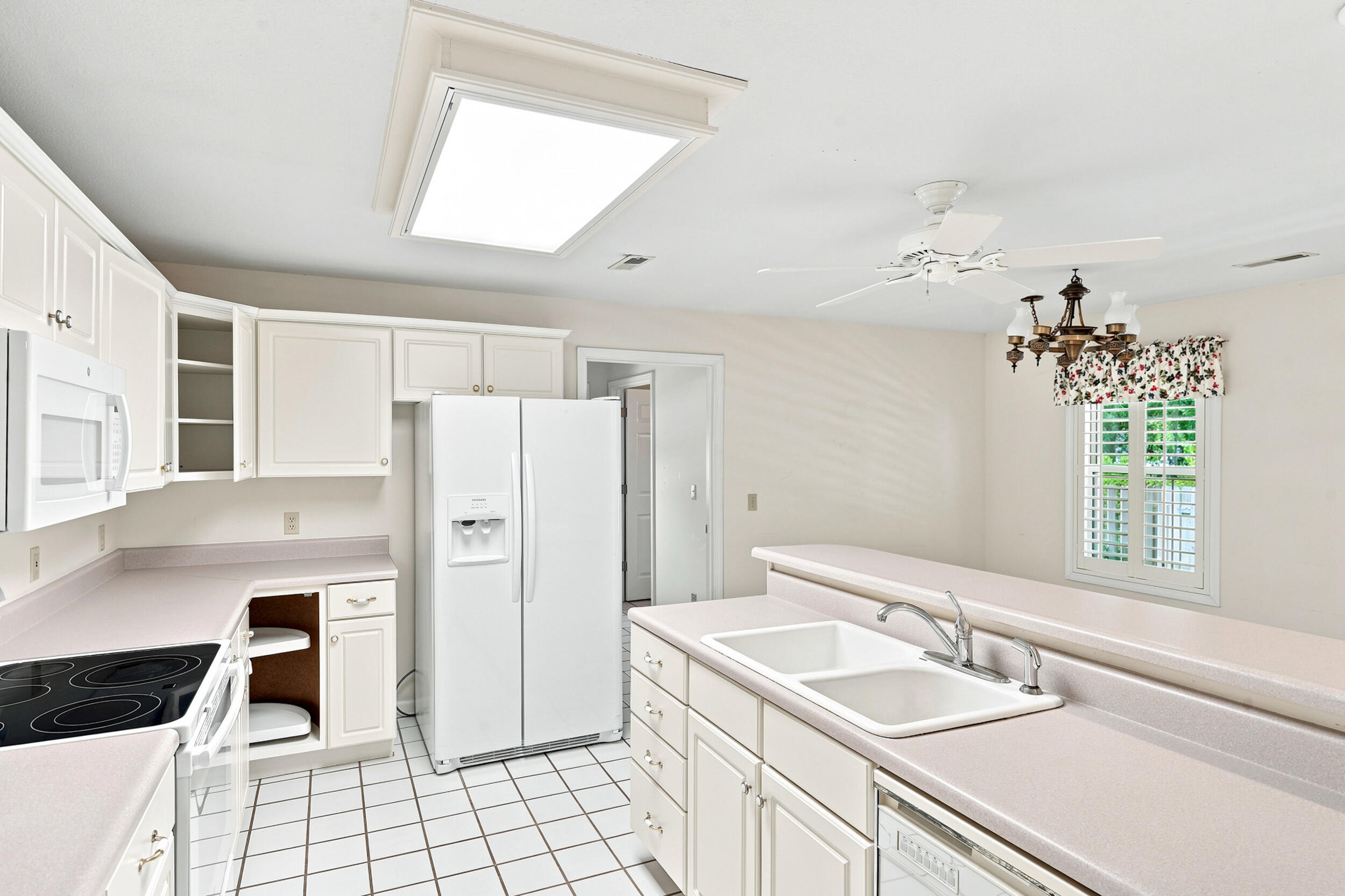 2513 Chambray Rd Property Photo 18