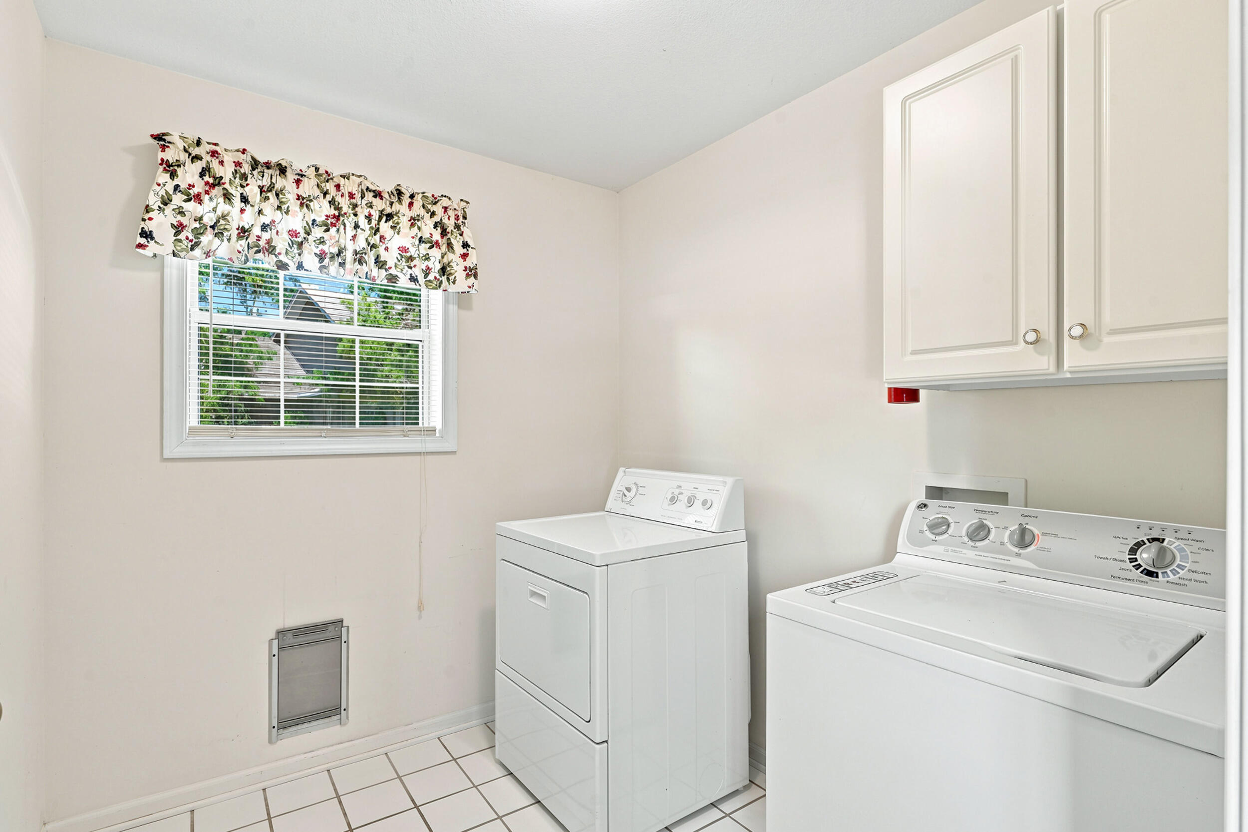2513 Chambray Rd Property Photo 19
