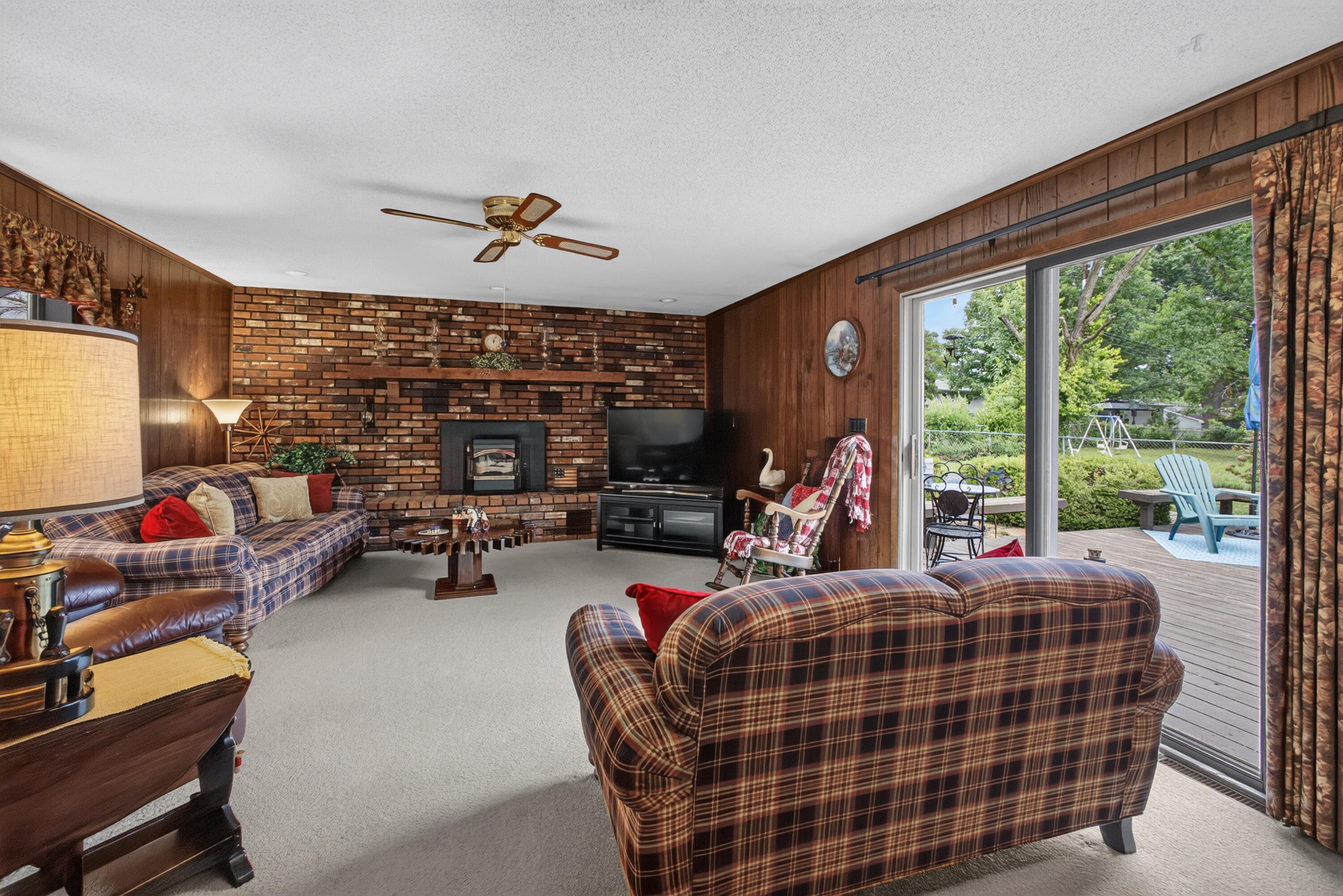 1605 Colonial Ct Property Photo 14