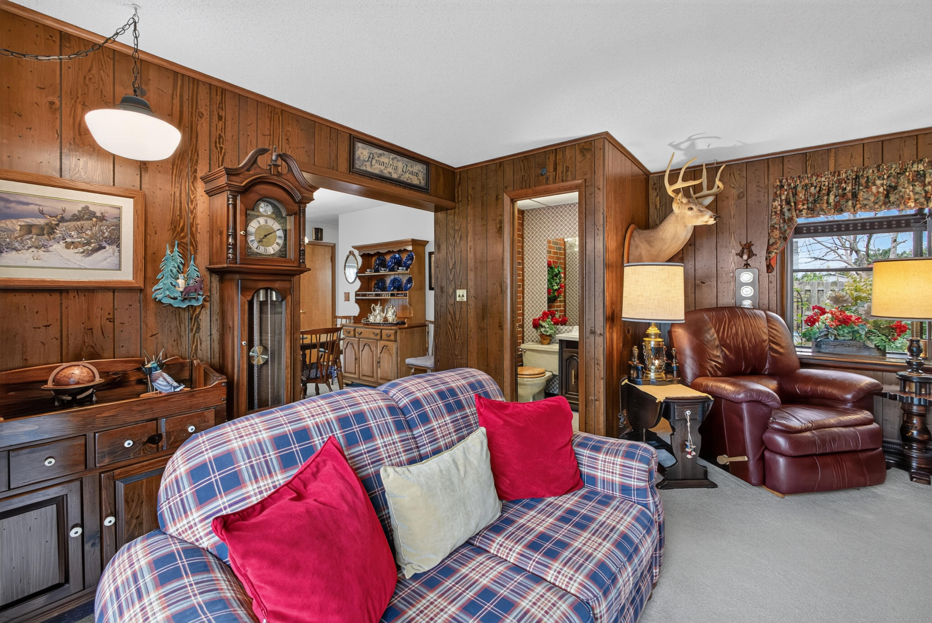1605 Colonial Ct Property Photo 16