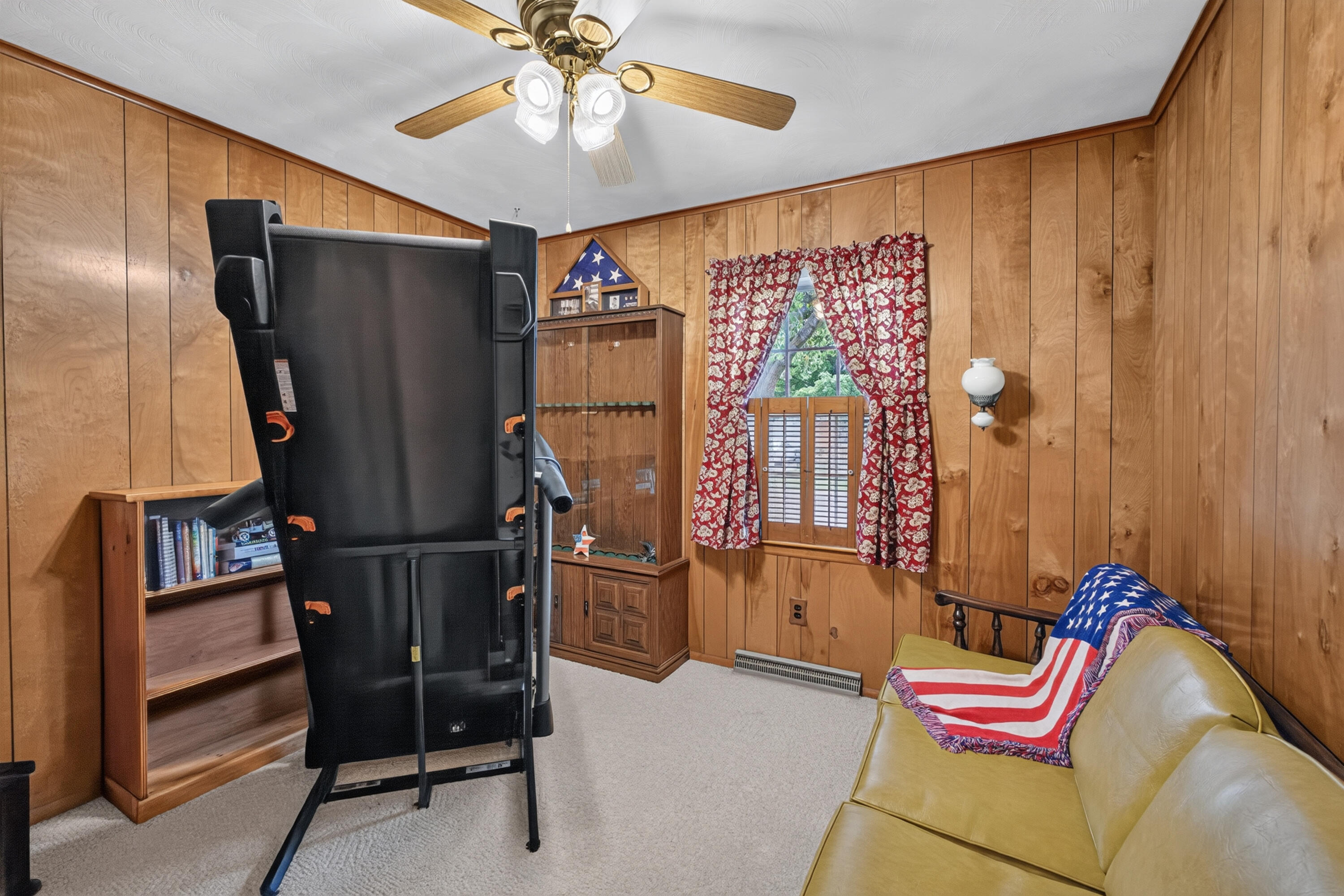 1605 Colonial Ct Property Photo 23