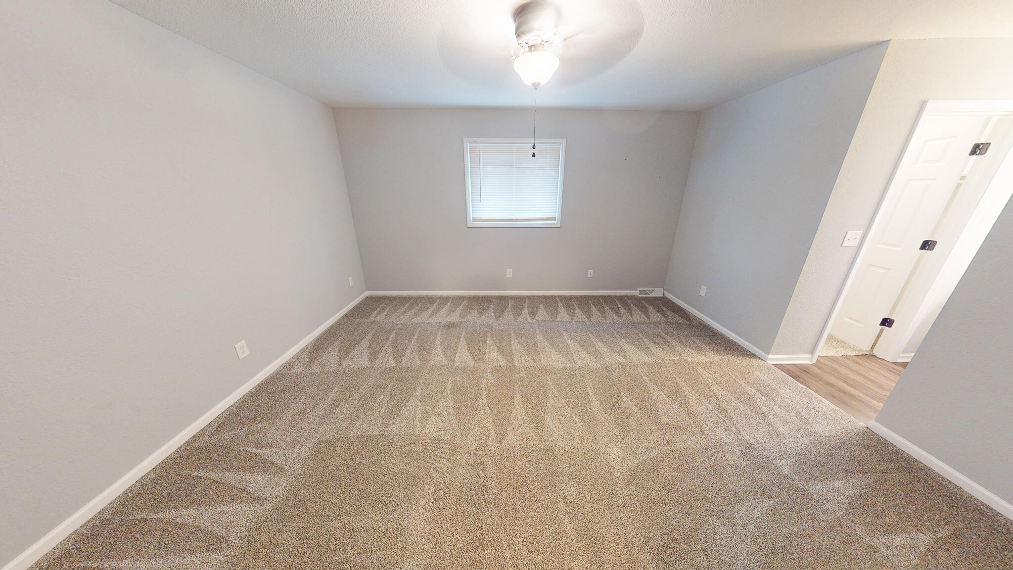 409 Foxfire Dr Property Photo 7