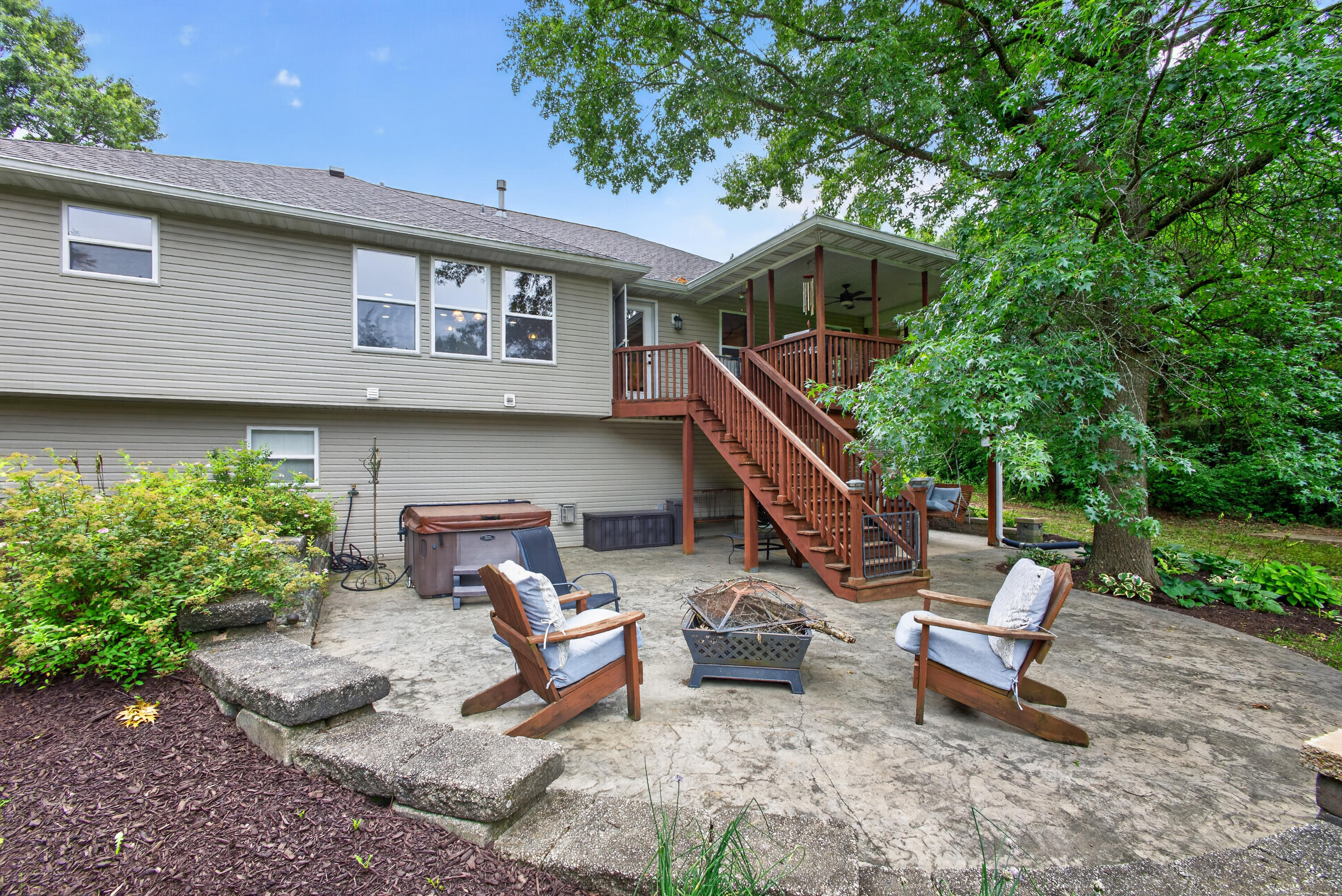 5685 E Sing Dr Property Photo 6