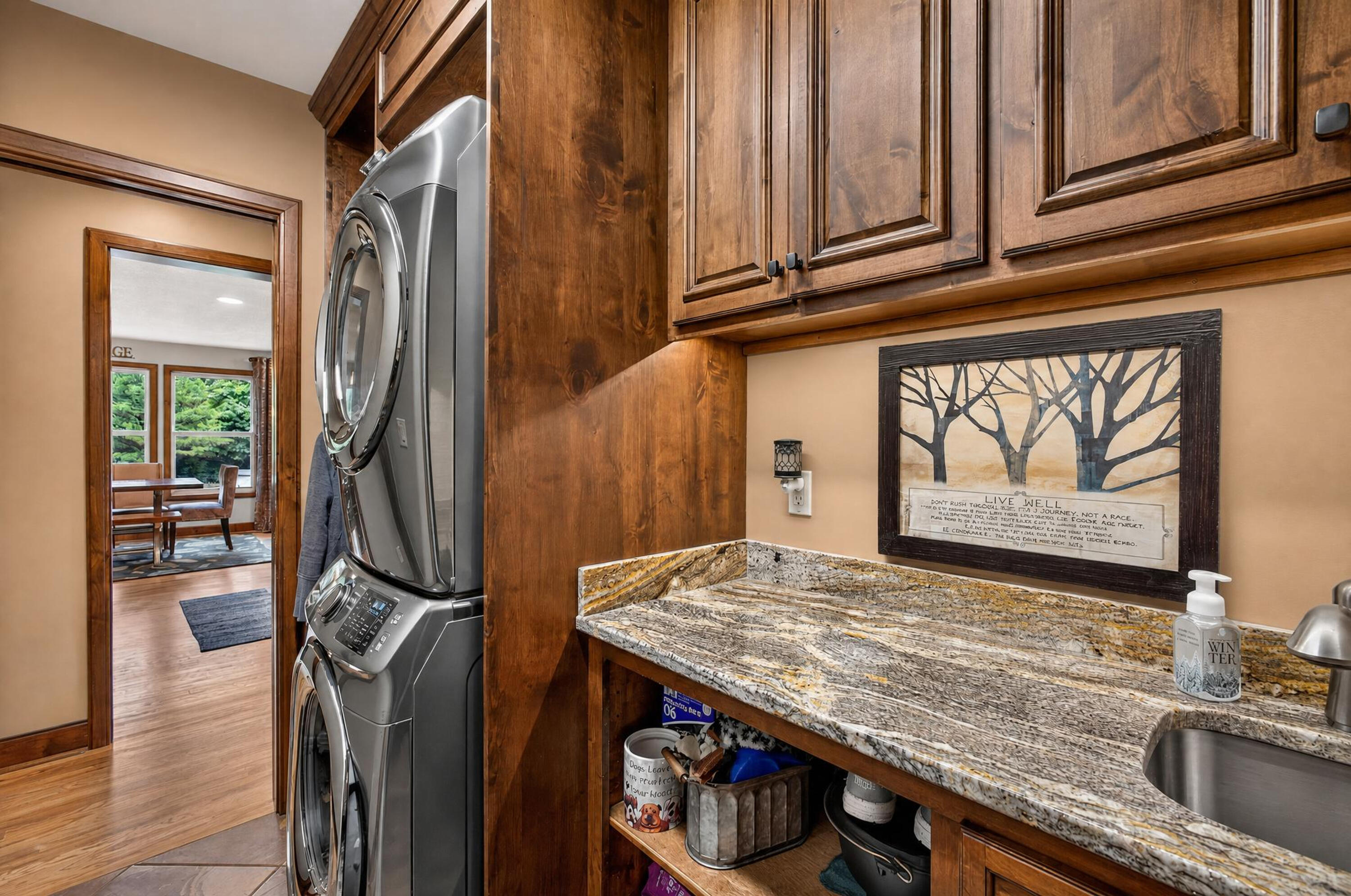 5685 E Sing Dr Property Photo 19