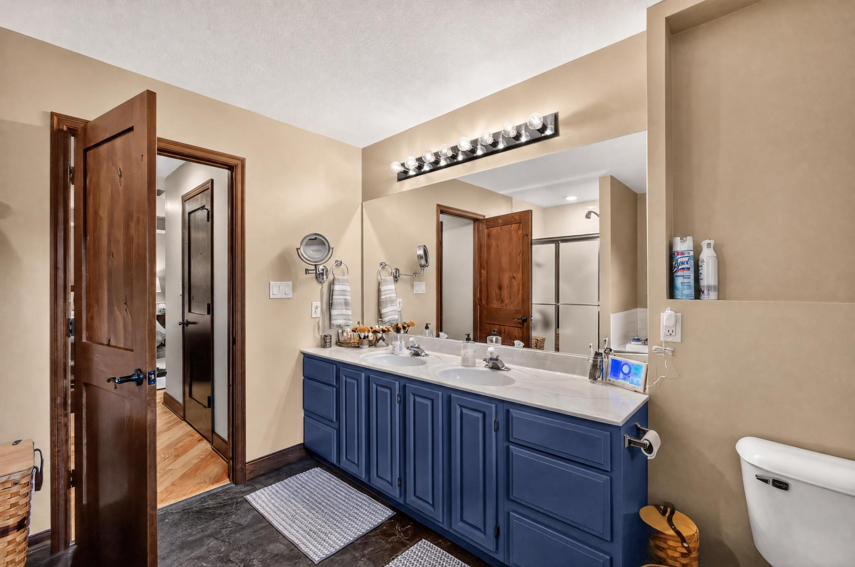 5685 E Sing Dr Property Photo 24